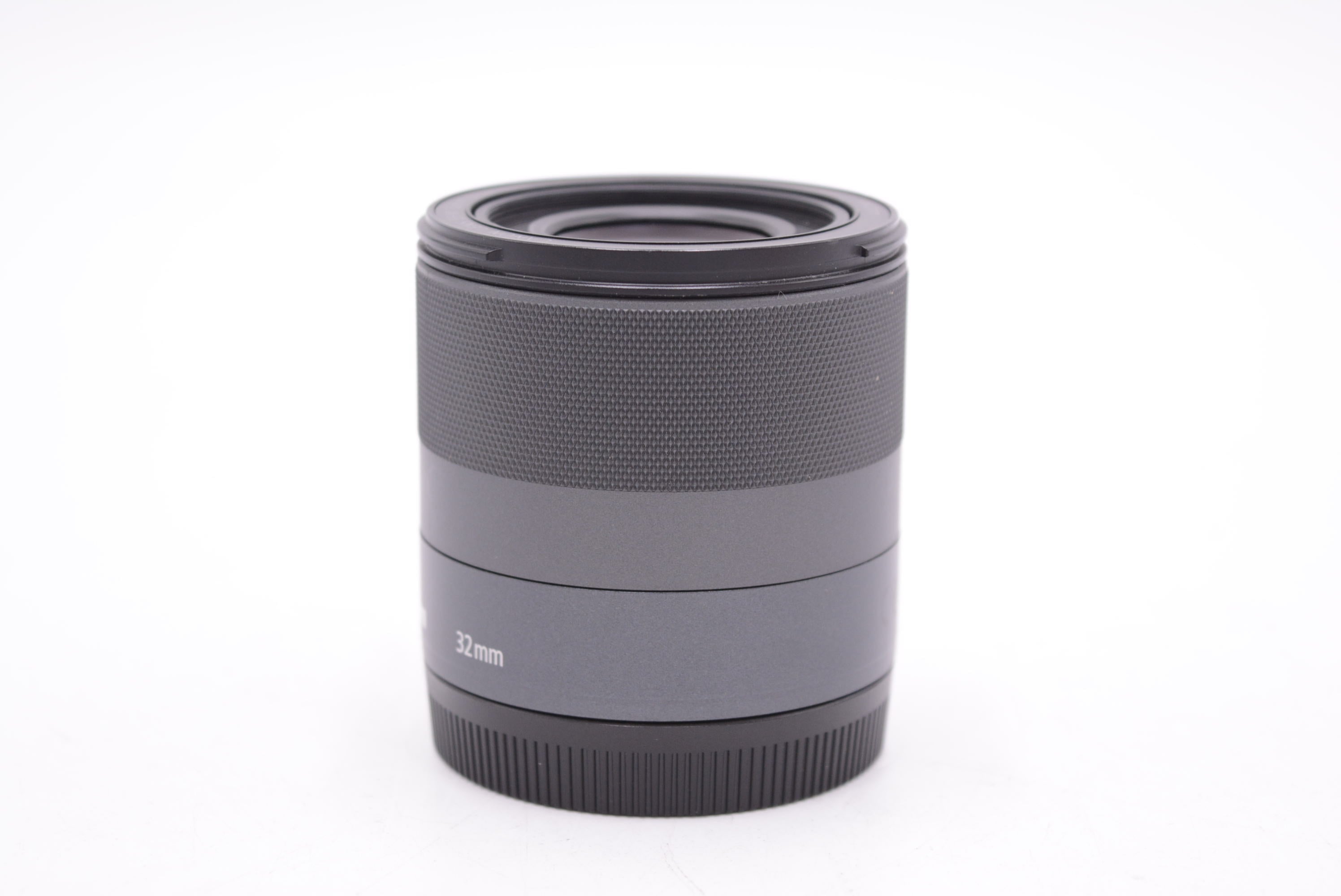 Canon EF-M 32mm f/1.4 STM Lens for EOS M Series Cameras - Fast Prime Lens for Portraits & Low Light Photography (Used)