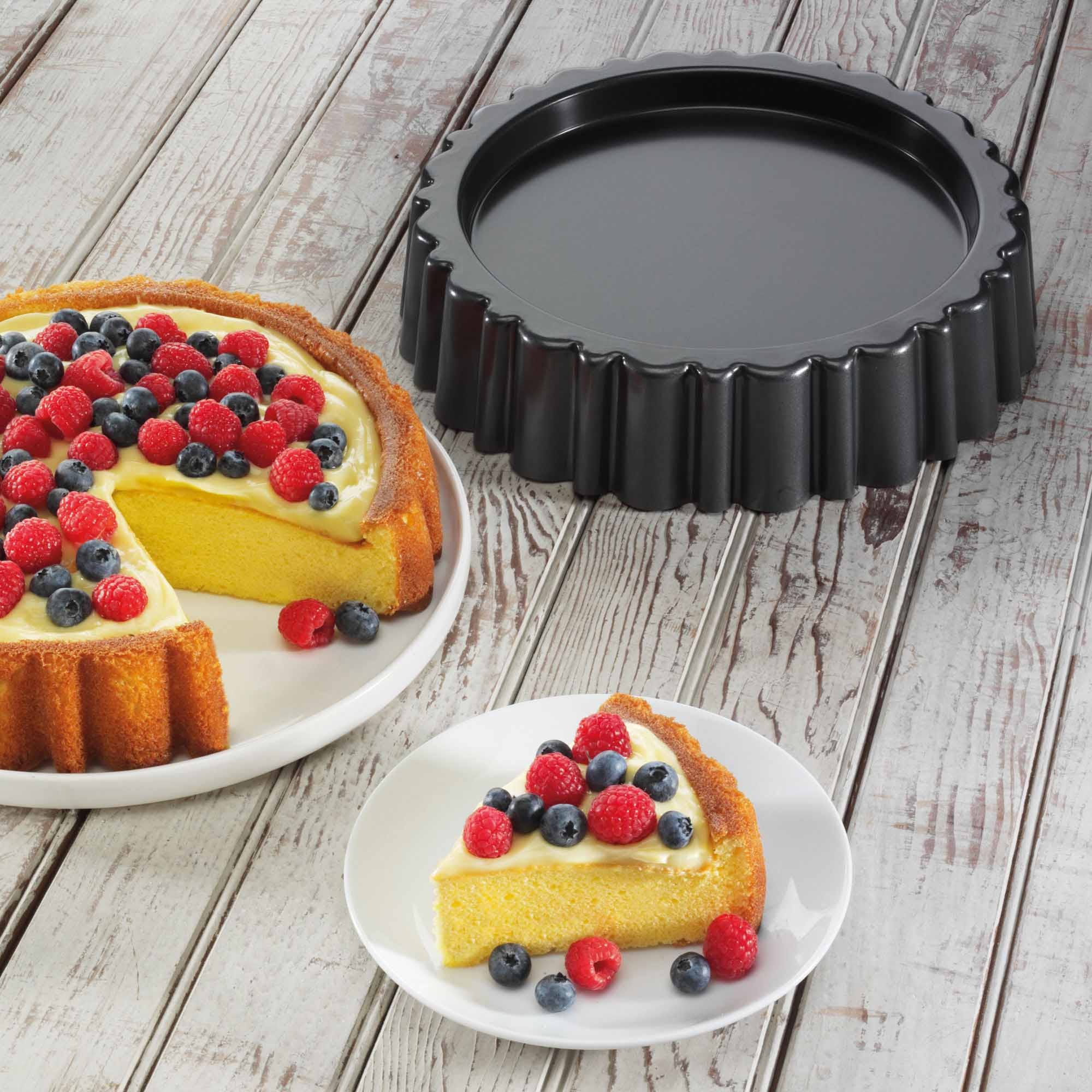 Chicago Metallic Non-Stick Mary Ann Cake Pan - 9 Inch Round Baking Pan for Perfect Bundt Cakes, Ideal for Home Baking & Party Desserts