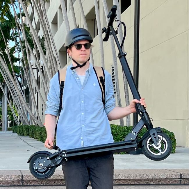 Horizon All-Round Electric Scooter for Adults - Commuter Scooter with Long Battery Life & Foldable Design - Perfect for Urban Commuting & Short Trips
