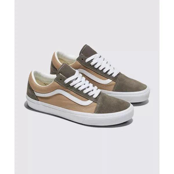 Vans Old Skool Classic Skate Shoes for Men & Women | Authentic Canvas & Suede Sneakers | Casual, Streetwear & Skateboarding Style | Perfect for Everyday Wear, Urban Fashion & Skate Sessions
