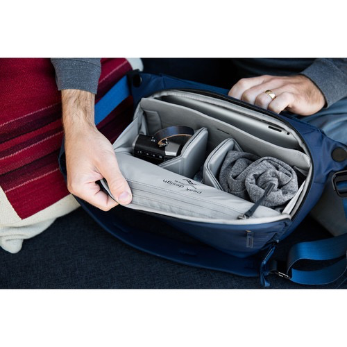 Peak Design Everyday Sling 6L V2 Camera Bag - Waterproof & Lightweight for DSLR, Mirrorless & Accessories - Perfect for Travel, Hiking & Street Photography (Midnight)