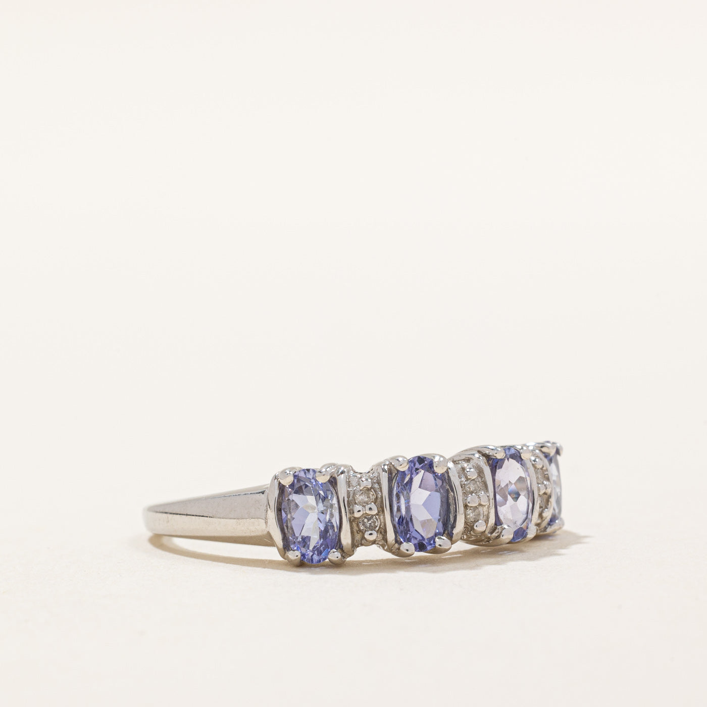 1.00ctw Tanzanite & 0.03ctw Diamond Engagement Ring for Women - Size 9 | Elegant Wedding Band, Anniversary Gift, Promise Ring for Her | Perfect for Proposals, Special Occasions & Everyday Luxury