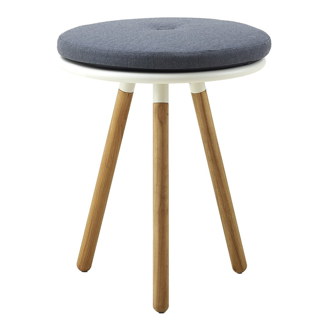 Outdoor Side Table with Storage - Foldable Footstool for Patio, Garden, Poolside & Camping - Perfect for Drinks, Books & Relaxing