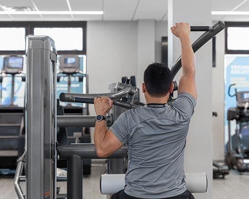True Palladium Series Lat Pulldown Machine (SPL 1100) - Professional Gym Equipment for Home & Commercial Use - Perfect for Strength Training & Back Workouts
