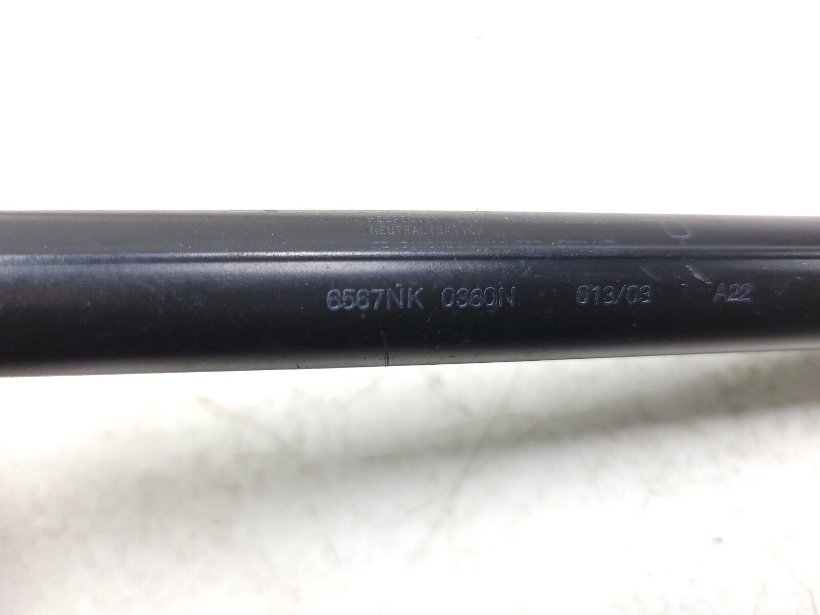 02 08 Jaguar X-Type Hood Shock Support Struts - 2PCS OEM Replacement 86k - Perfect for Smooth Hood Operation & Easy Maintenance