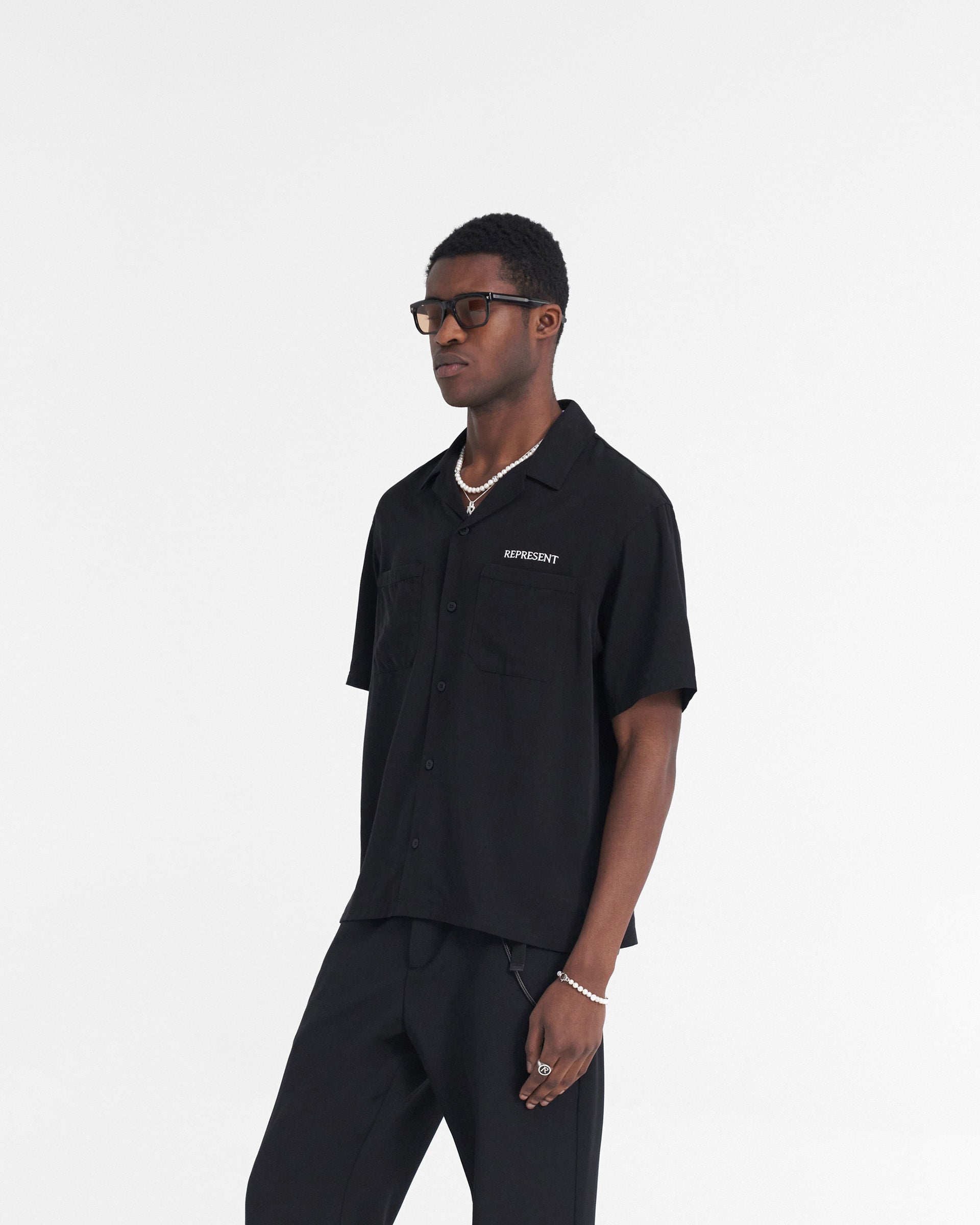 Men's Black Bowling Shirt - Retro Style Button-Up Shirt for Bowling League, Casual Wear & 90s Themed Parties
