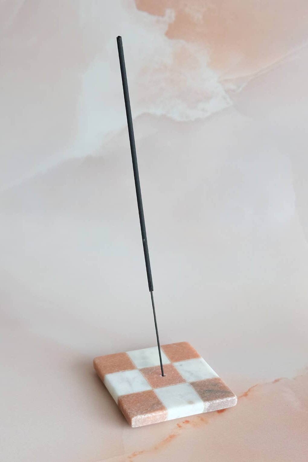 Elegant Pink and White Marble Check Incense Holder - Stylish Home Decor for Meditation, Yoga, and Aromatherapy