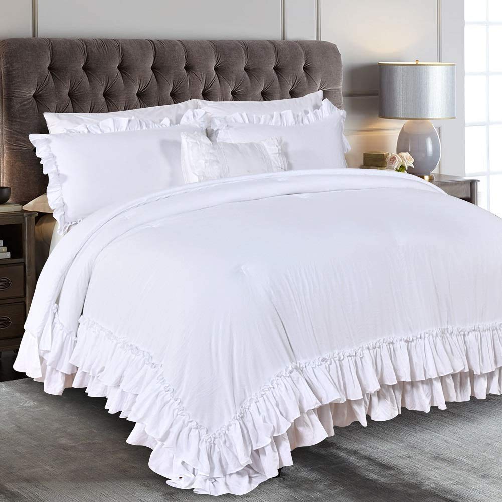 QSH White Ruffled Comforter Set - Queen Size Farmhouse Shabby Chic Boho Bedding - Lightweight Fluffy Microfiber Comforter - 3 Piece Set for Cozy Bedroom Decor & Guest Room Styling