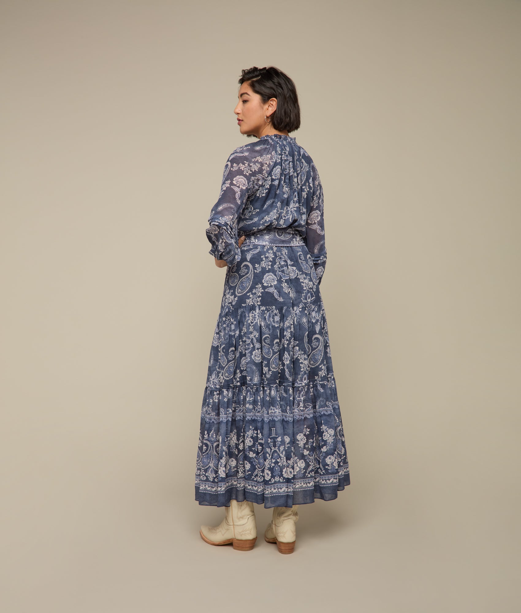 Elegant Iris Floral Print Dress in Blue Multi - Perfect for Spring Weddings, Garden Parties & Casual Outings