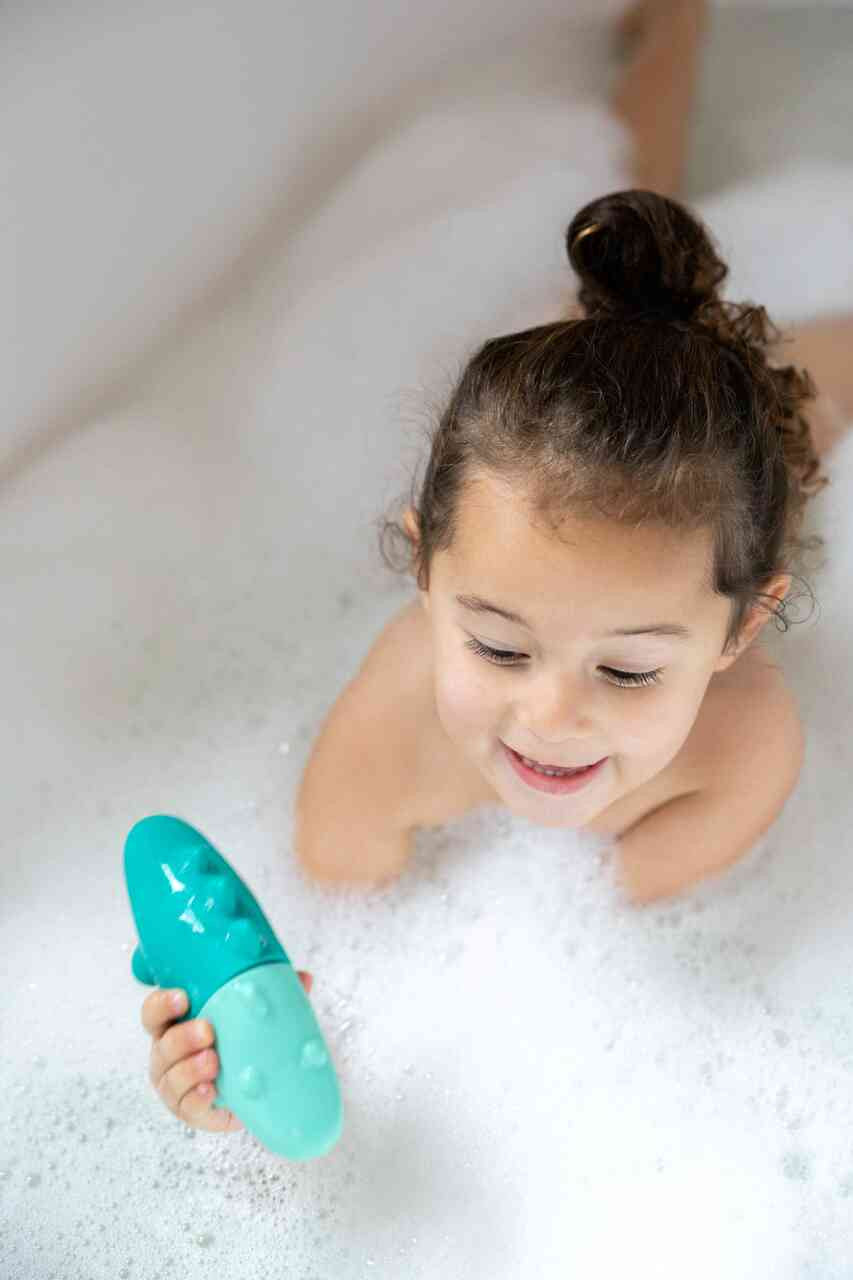 Squeezi Silicone Crocodile Bath Toy for Kids - Non-Toxic & BPA-Free Baby Bathtub Toy - Fun Water Play for Toddlers & Infants - Perfect for Bath Time, Pool, and Beach Play
