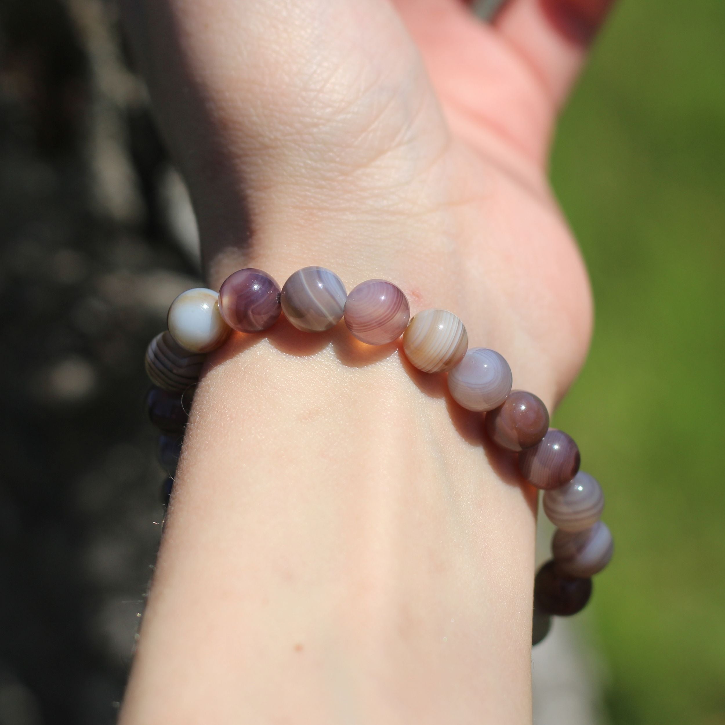 Botswana Agate Beaded Bracelet for Women - Natural Stone Healing Crystal Jewelry for Stress Relief & Positive Energy - Perfect for Meditation, Yoga & Spiritual Gifts