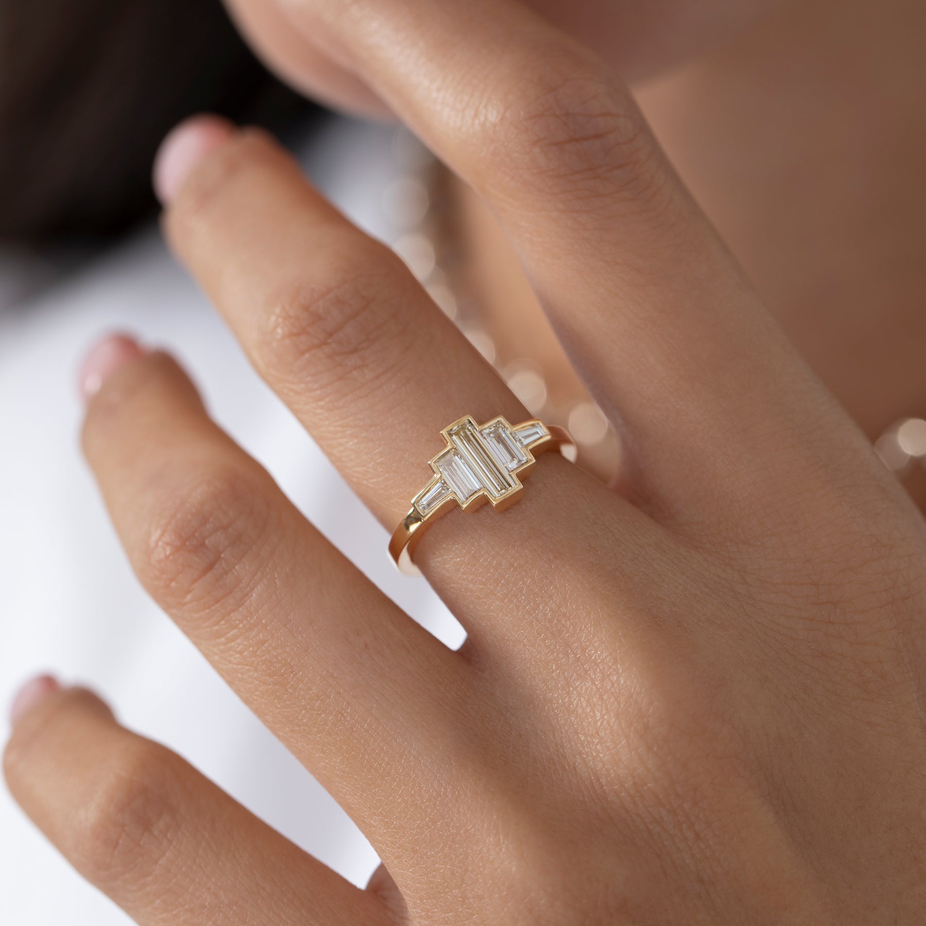 Exquisite Art Deco Inspired Engagement Ring with Baguette Diamonds - Vintage Style Wedding Ring for Brides, Anniversary Gift, Proposal Jewelry (Perfect for Romantic Proposals, Weddings & Special Occasions)