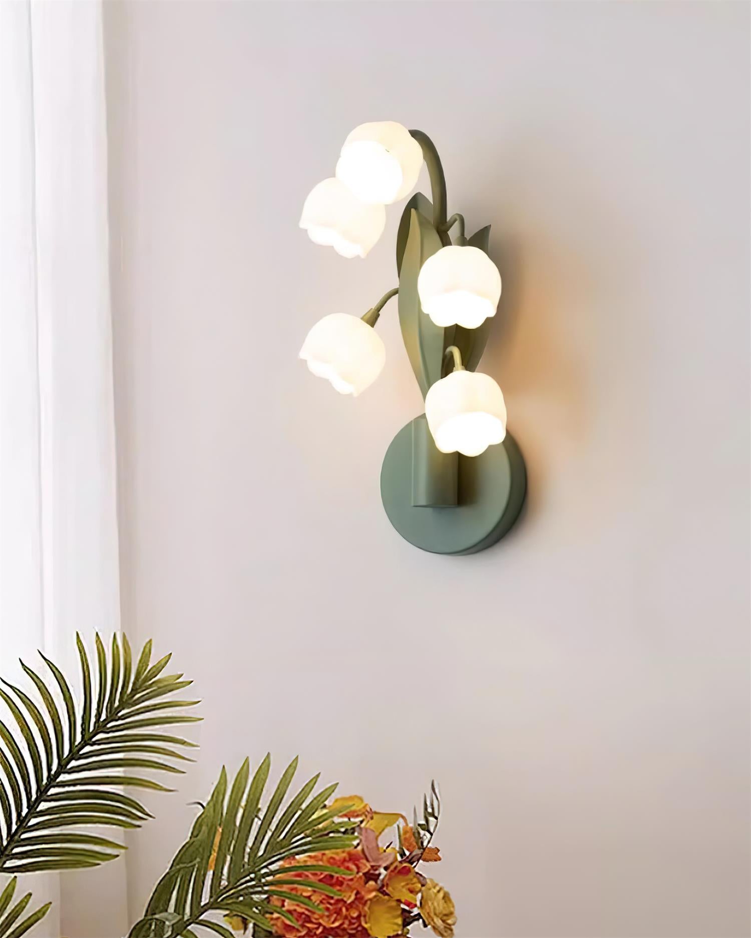 Green Lily Wall Lamp - Modern LED Sconce Light for Bedroom, Living Room & Hallway - Energy-Efficient Home Decor Lighting