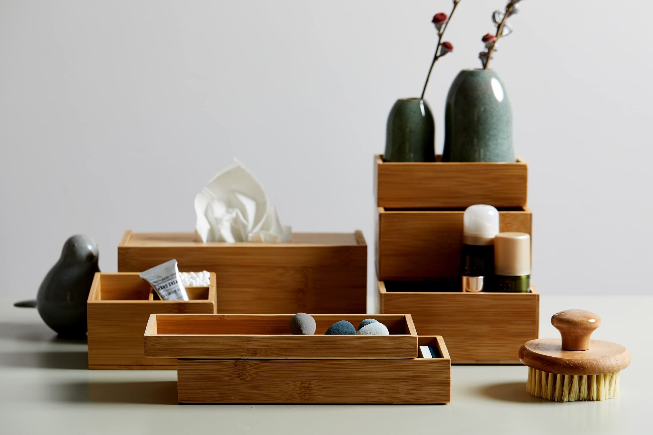 Wenko Terra Bamboo Organizer Box with 3 Compartments - Natural Bathroom Storage Basket with Lid for Makeup, Jewelry & Small Items | Eco-Friendly Home Organization