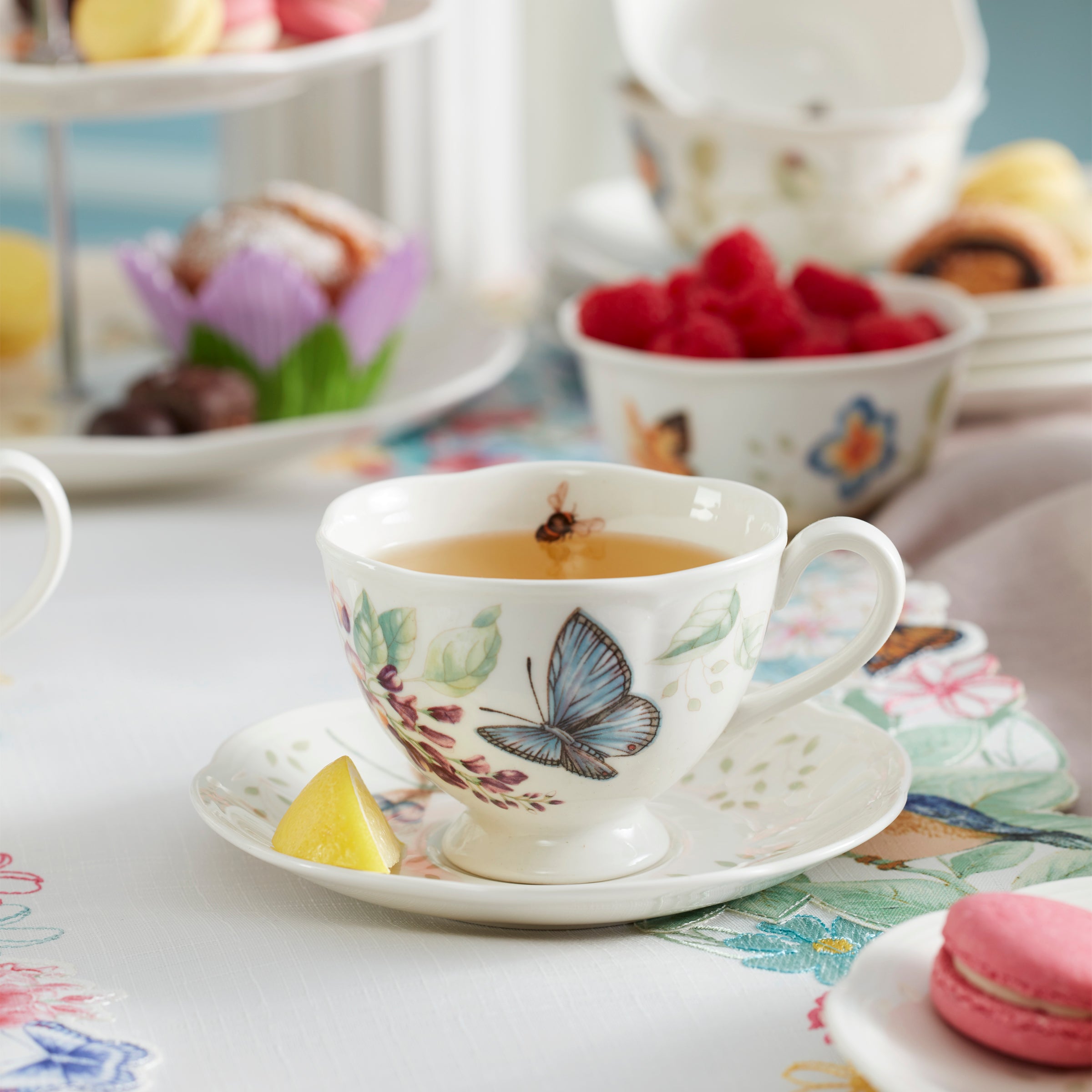 Butterfly Meadow 7-Piece Porcelain Tea Set with Teapot & Cups - Elegant Floral Tea Party Set for Afternoon Tea, Bridal Shower & Home Decor