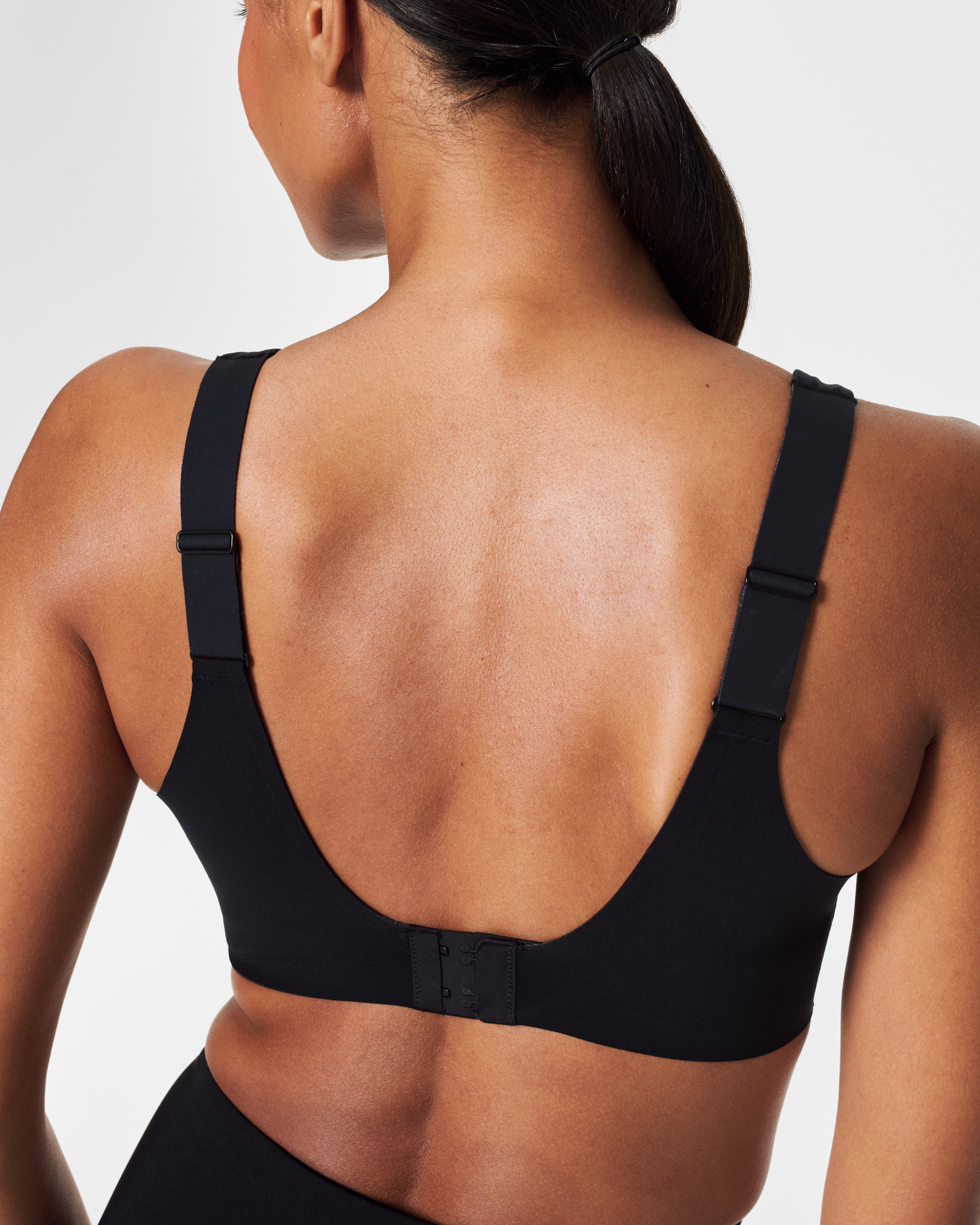 SPANX® FlexFeel Low Impact Sports Bra - Comfortable & Supportive Workout Bra for Yoga, Running & Gym - Perfect for Active Women