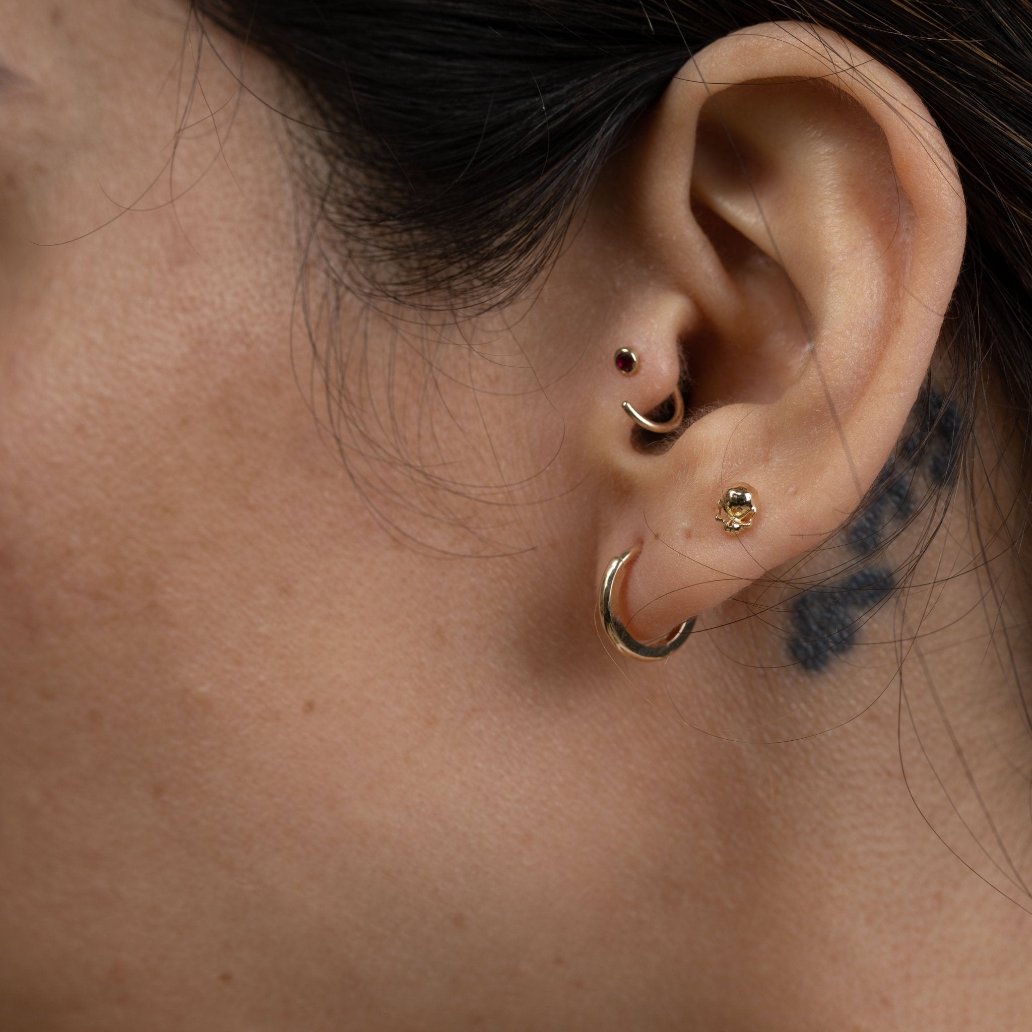 14k White Gold Sassy Skull Flat Back Stud Earrings - Perfect for Gothic, Punk & Alternative Fashion Lovers
