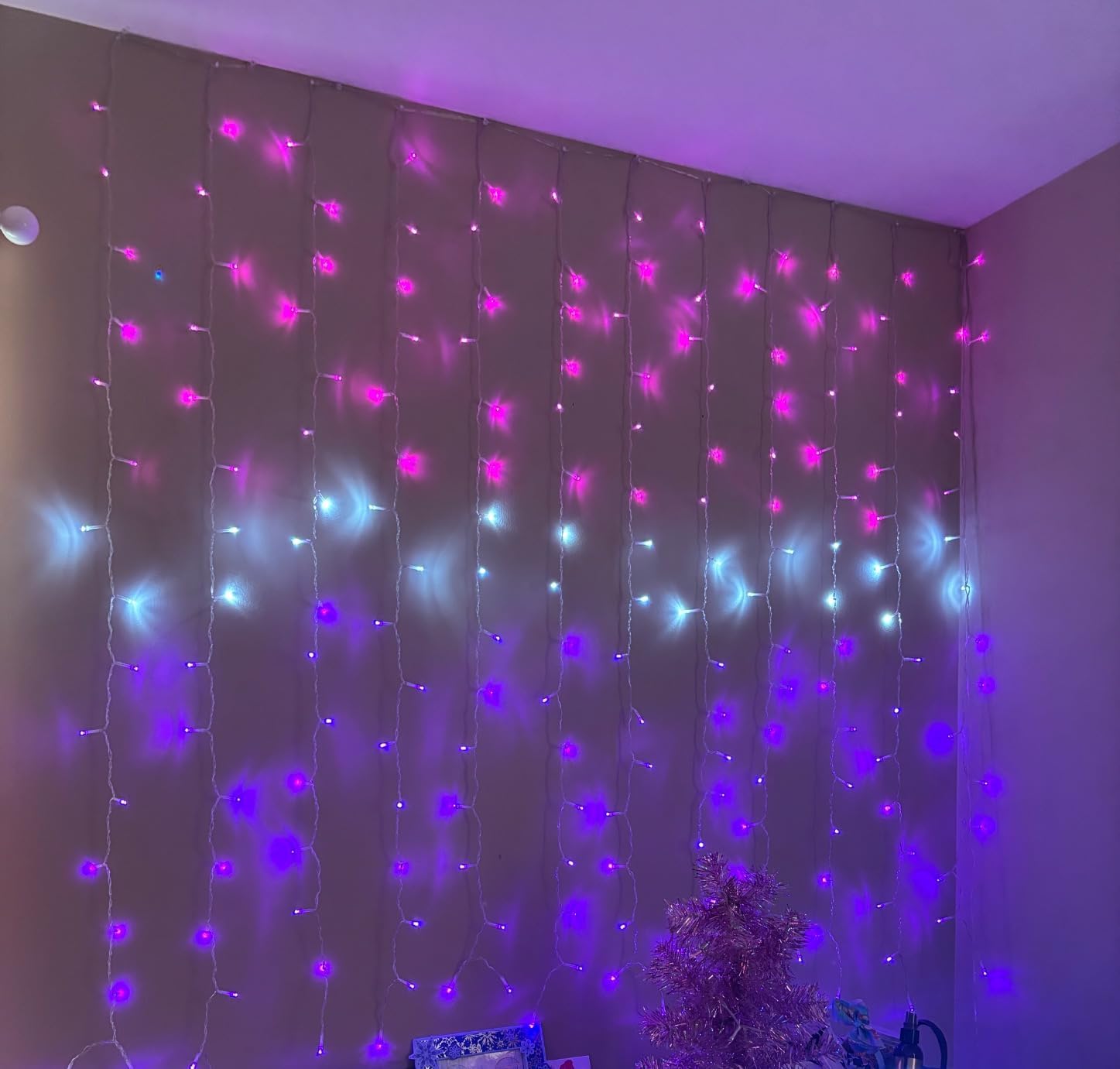 Pink & Purple Ombre LED Curtain Lights - Fairy String Lights for Bedroom Wall Decor, Teen Girl Room, Wedding, Party & Easter Decorations - Perfect for Mermaid Theme, Gift for Women & Girls