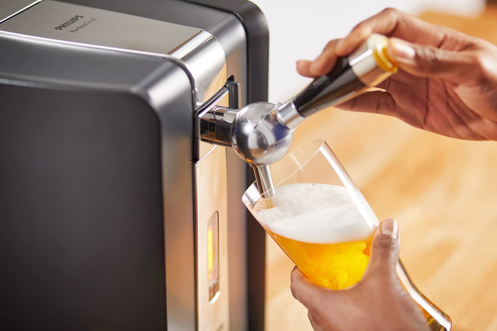 PerfectDraft Beer Dispenser with 1 Keg - Leffe Blonde with Magnet - Ideal Gift for Beer Lovers - Home Bar & Party Essential