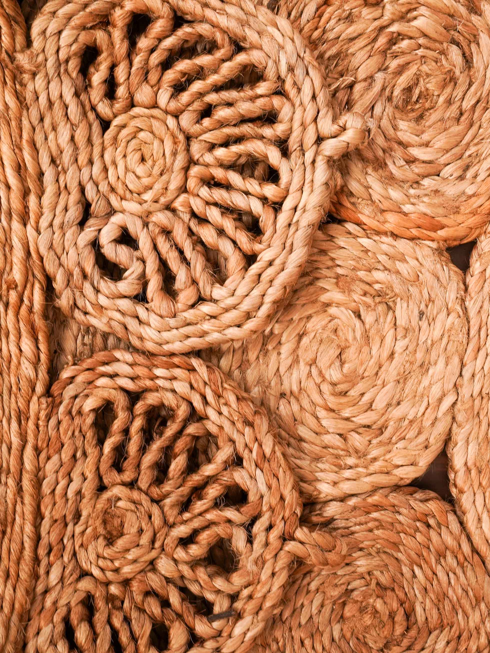Silkfinity Handwoven Jute Braided Rug - Natural Fiber Floor Mat for Living Room, Bedroom, Dining Area - Eco-Friendly Home Decor & Boho Style Accent