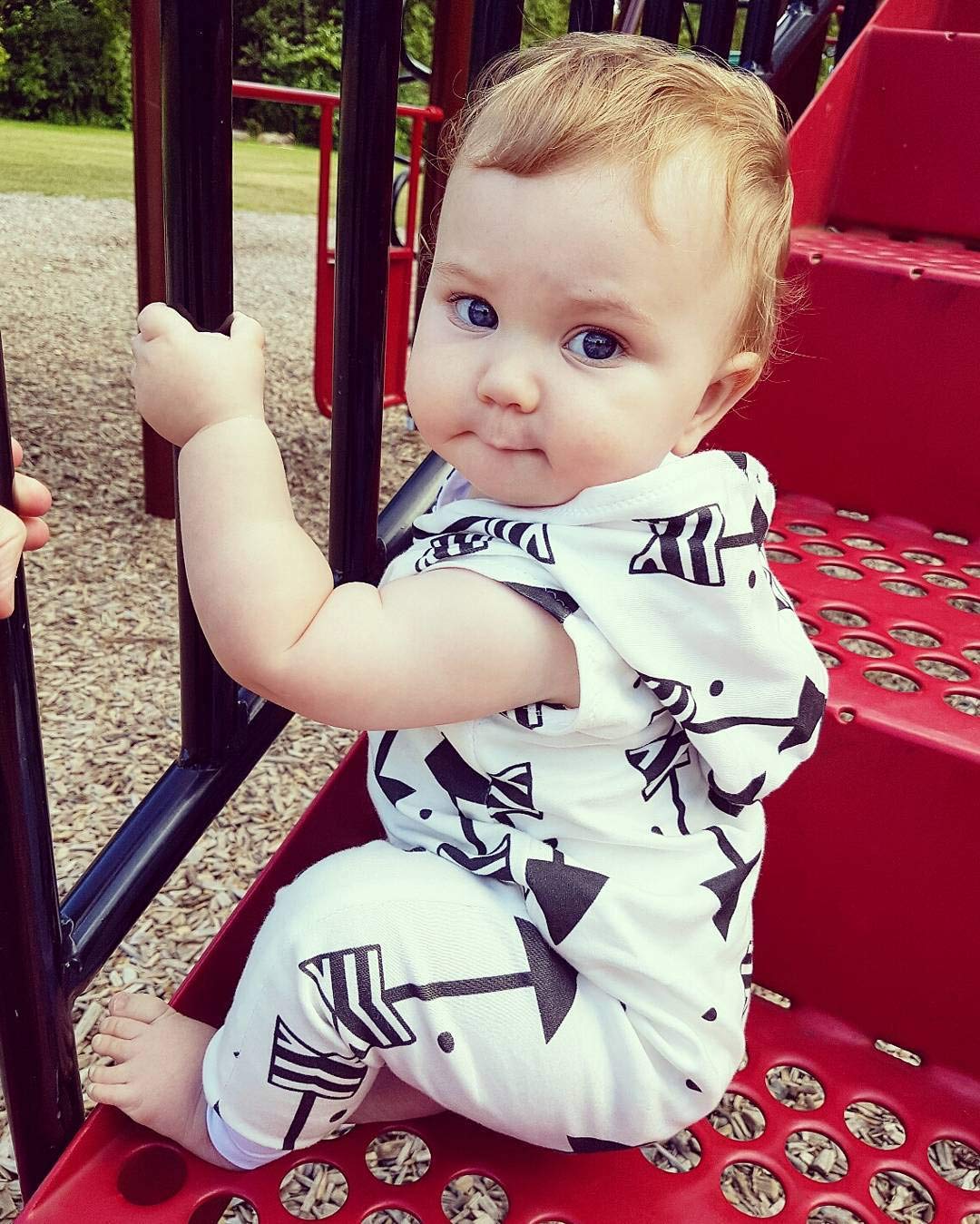 Baby Boy Sleeveless Arrow Hoodie Romper - Zipper Jumpsuit One-Piece Outfit for Summer | Playtime, Beach & Outdoor Activities