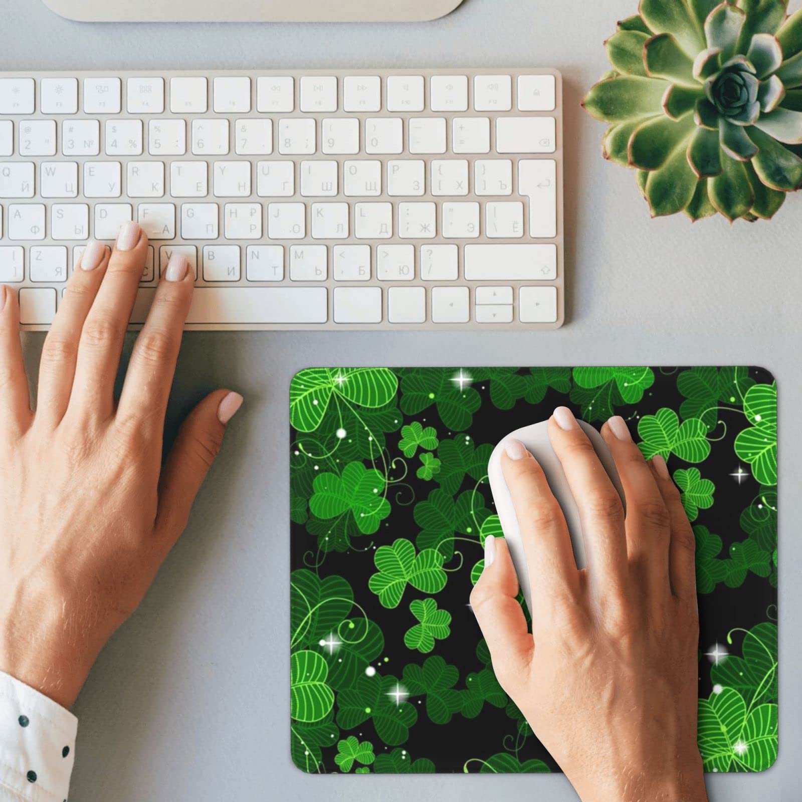 St. Patrick's Day Shamrock Clover Anti-Slip Gaming Mouse Pad - Non-Skid Rubber Base for Laptop, Office & Computer Use - Perfect for Gaming, Work & St. Patrick's Day Decor