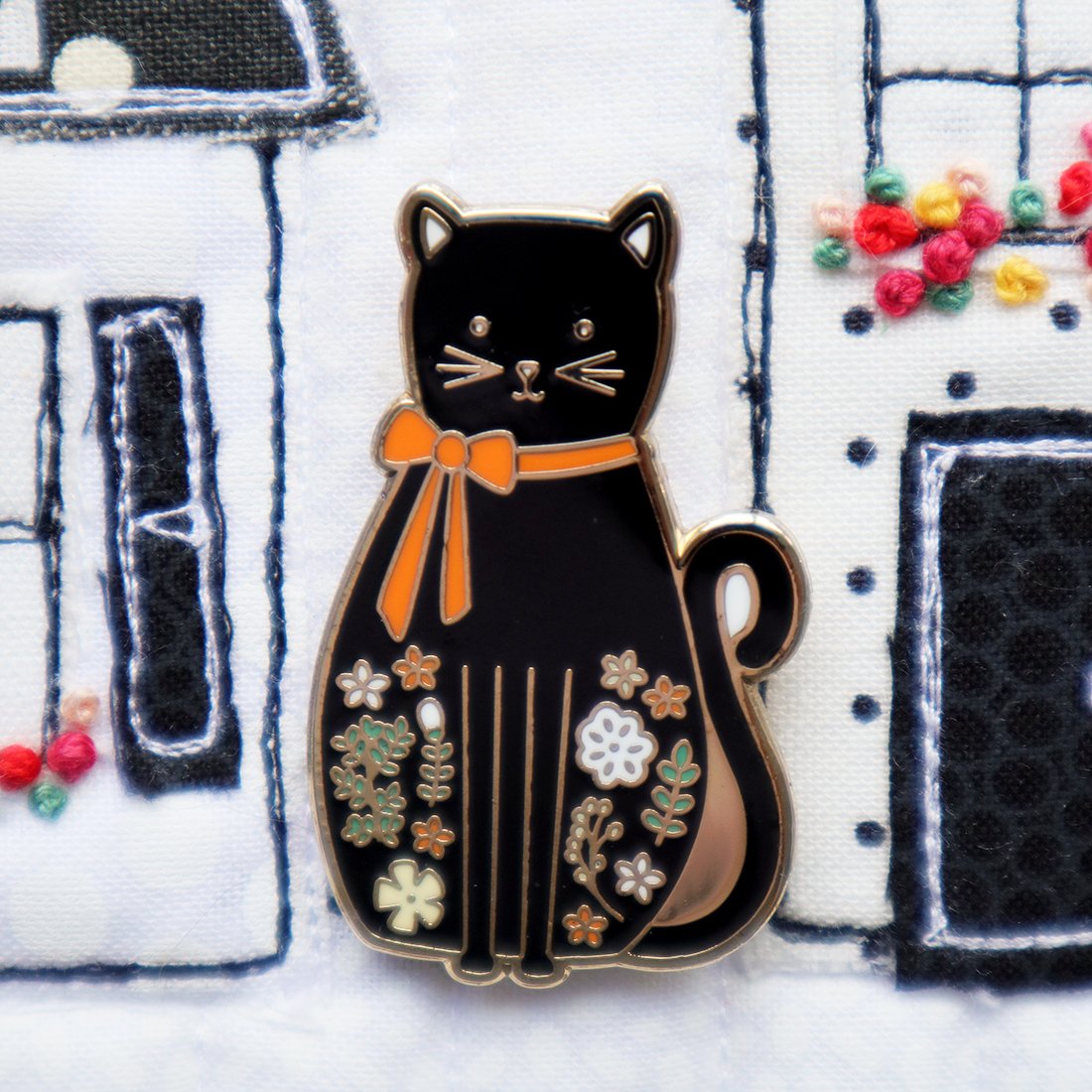 Black Cat Needle Minder for Sewing & Embroidery - Magnetic Pin Holder by Flamingo Toes - Perfect for Quilting, Cross Stitch & Craft Projects