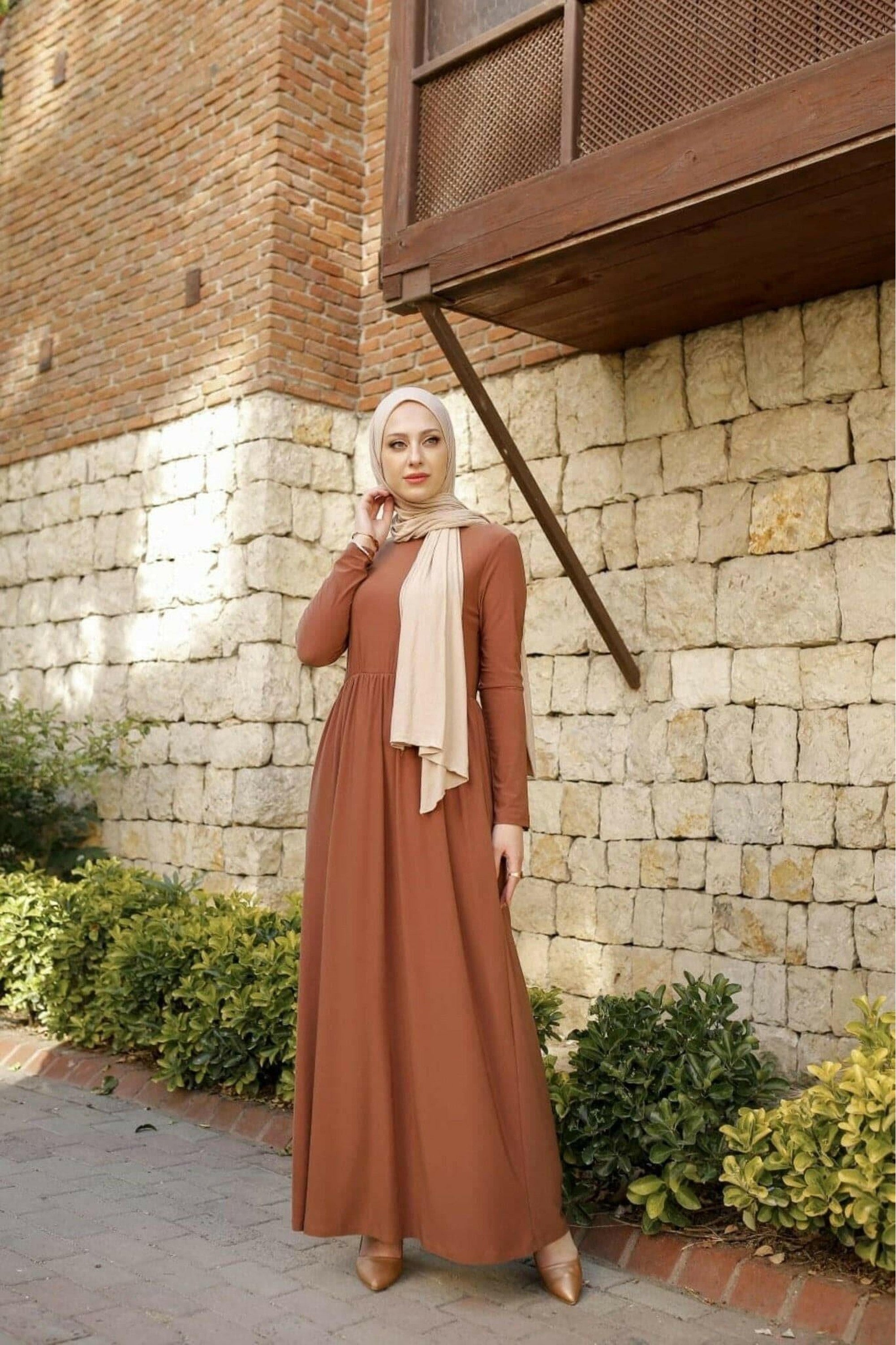 Natalia Long Maxi Dress with Side Pockets - Comfortable Jersey Fabric for Women | Perfect for Casual Wear, Beach Outings & Summer Vacations
