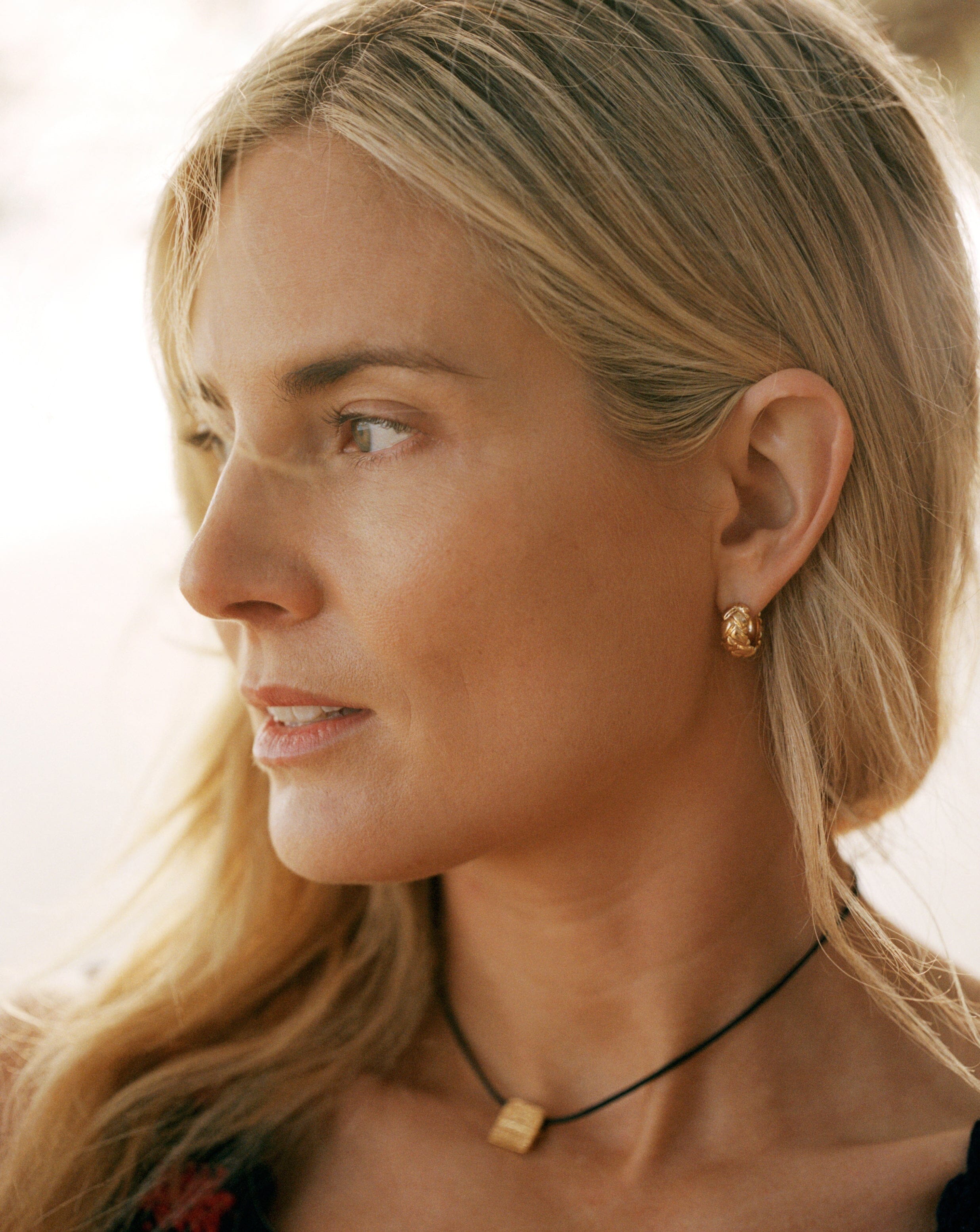 Lucy Williams Waffle Mini Hoop Earrings | 18k Gold Vermeil | Dainty & Elegant Jewelry for Women | Perfect for Everyday Wear, Date Night & Special Occasions