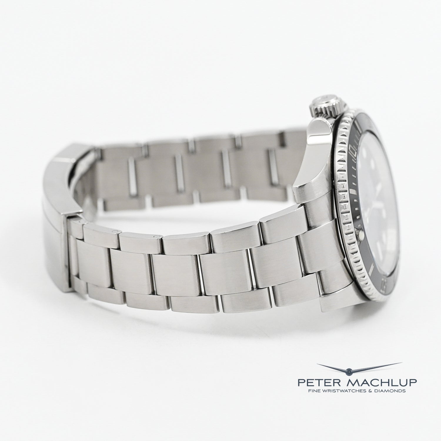 Original Title: Rolex Submariner No Date 2014   Optimized Title: **Authentic Rolex Submariner No Date 114060 Stainless Steel Watch 2014 - Men's Luxury Diver Timepiece for Professional Diving & Everyday Wear**