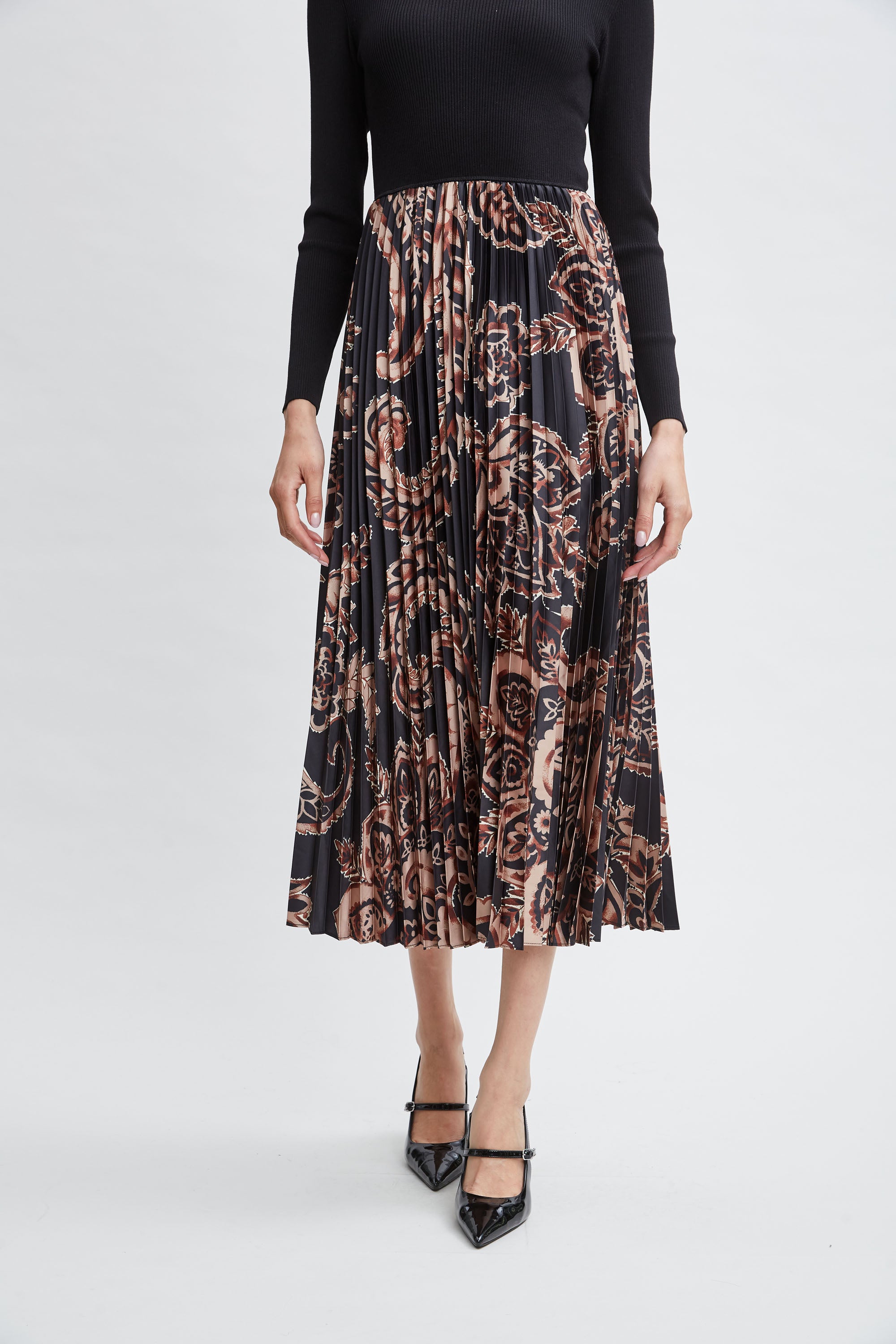 Elegant Paisley Print Pleated Midi Dress for Women | Flowy Summer & Spring Dress | Perfect for Weddings, Parties & Office Wear