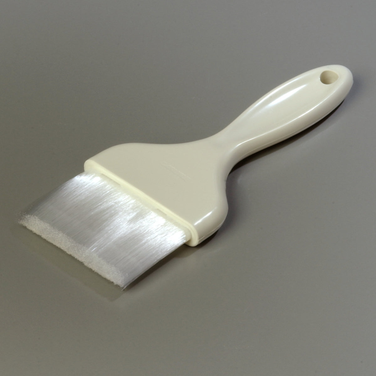 Carlisle 4039202 Galaxy 3 Pastry Brush - White - Perfect for Baking, Cake Decorating & Pastry Glazing - Ideal for Home Bakers & Professional Chefs