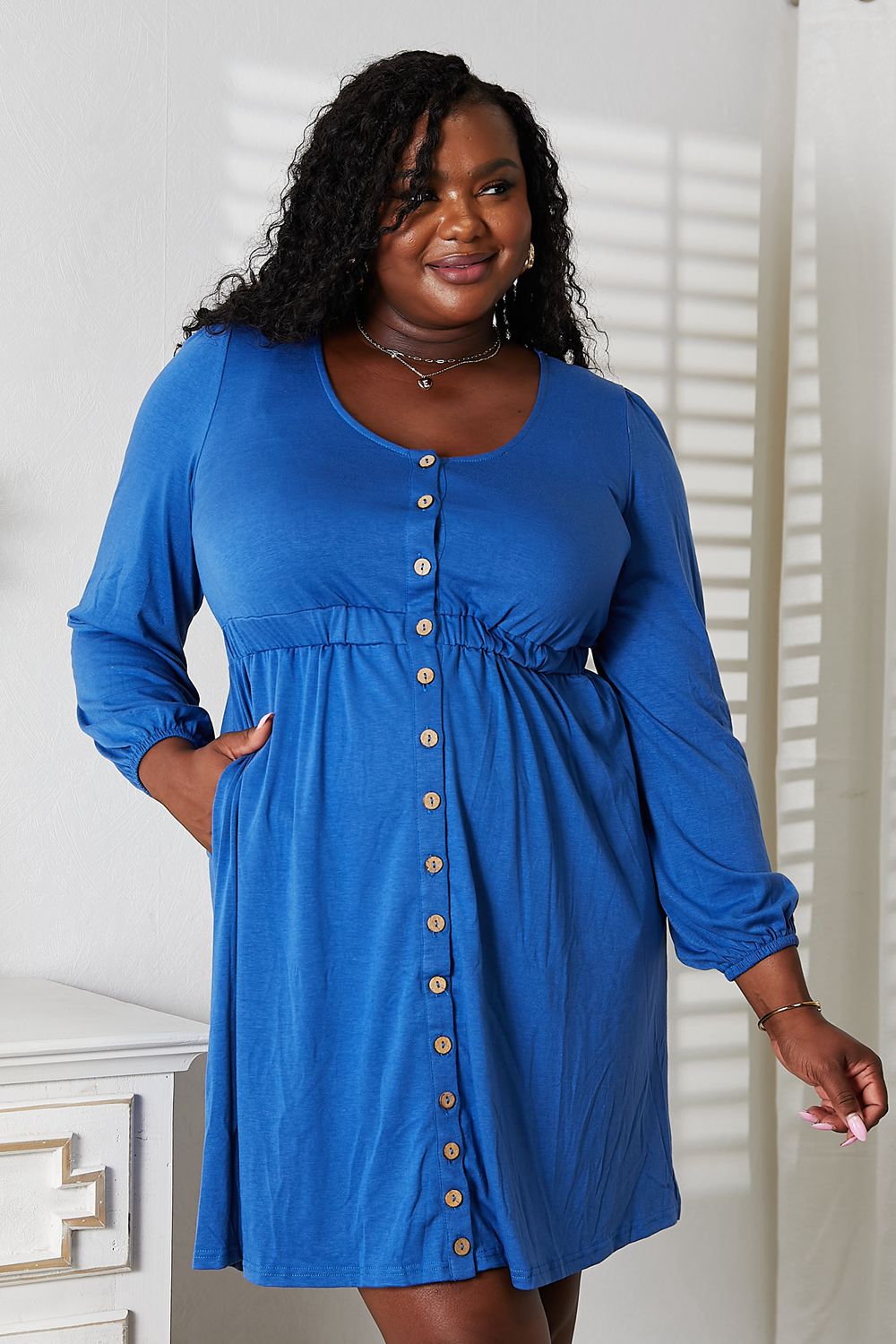Elegant Scoop Neck Empire Waist Long Sleeve Magic Dress for Women - Perfect for Parties, Weddings & Special Occasions