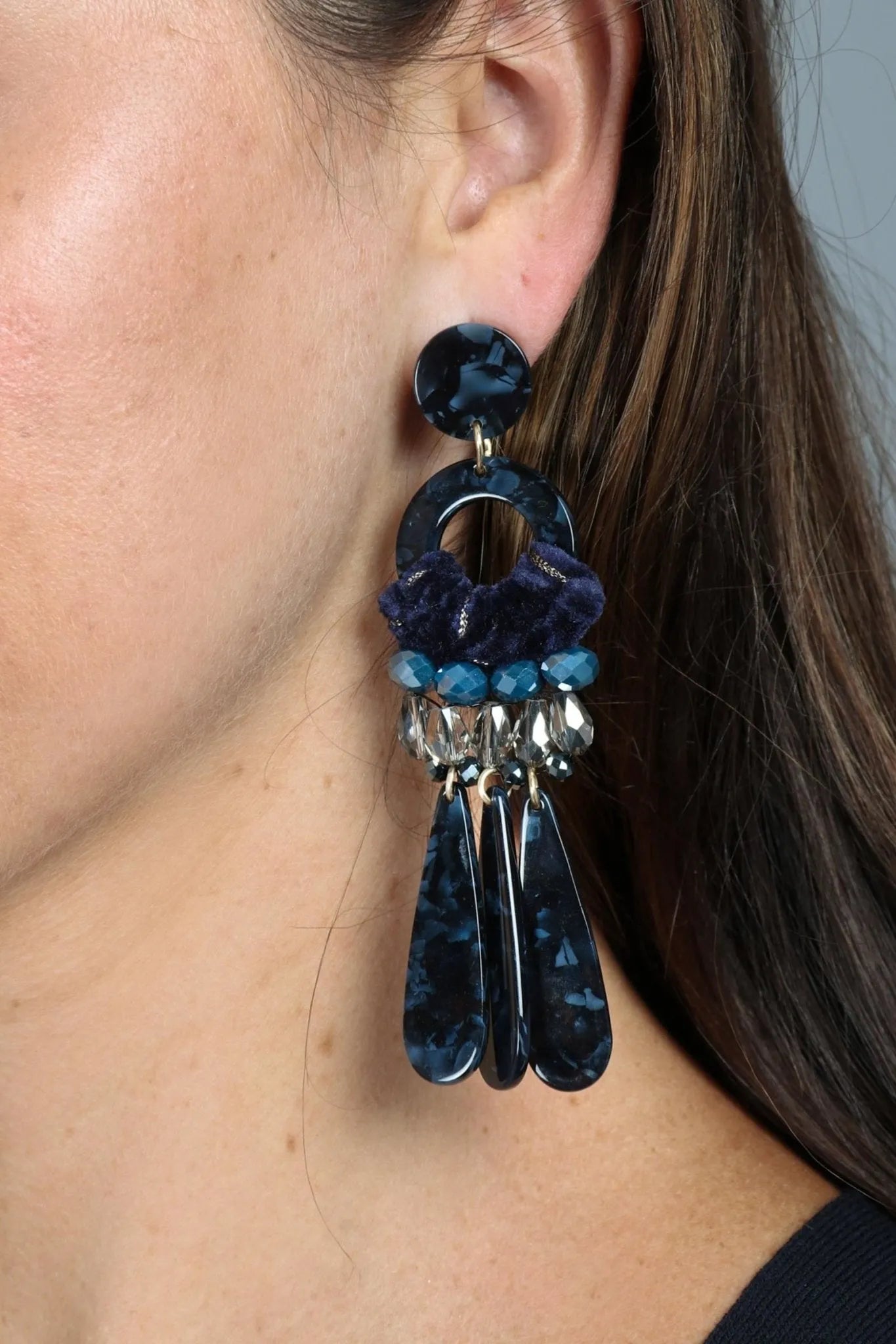 Elegant Velvet Crystal Dangle Earrings for Women - Sparkling Party & Wedding Jewelry Gift - Perfect for Evening Events, Date Nights & Special Occasions