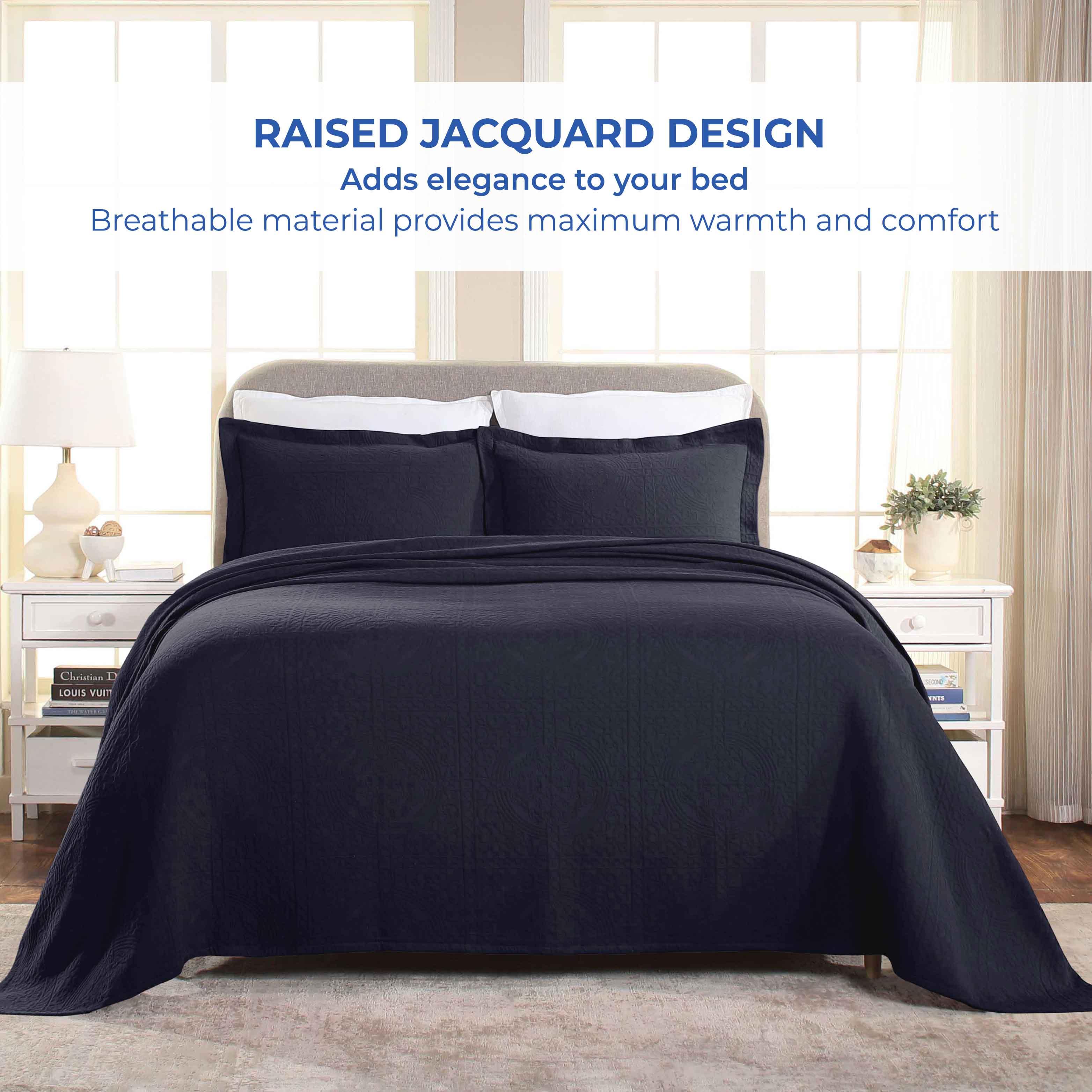 Fleur De Lis Jacquard Matelassé Cotton Medallion Bedspread Set - Queen Size Luxury Bedding for Master Bedroom & Guest Room Decor