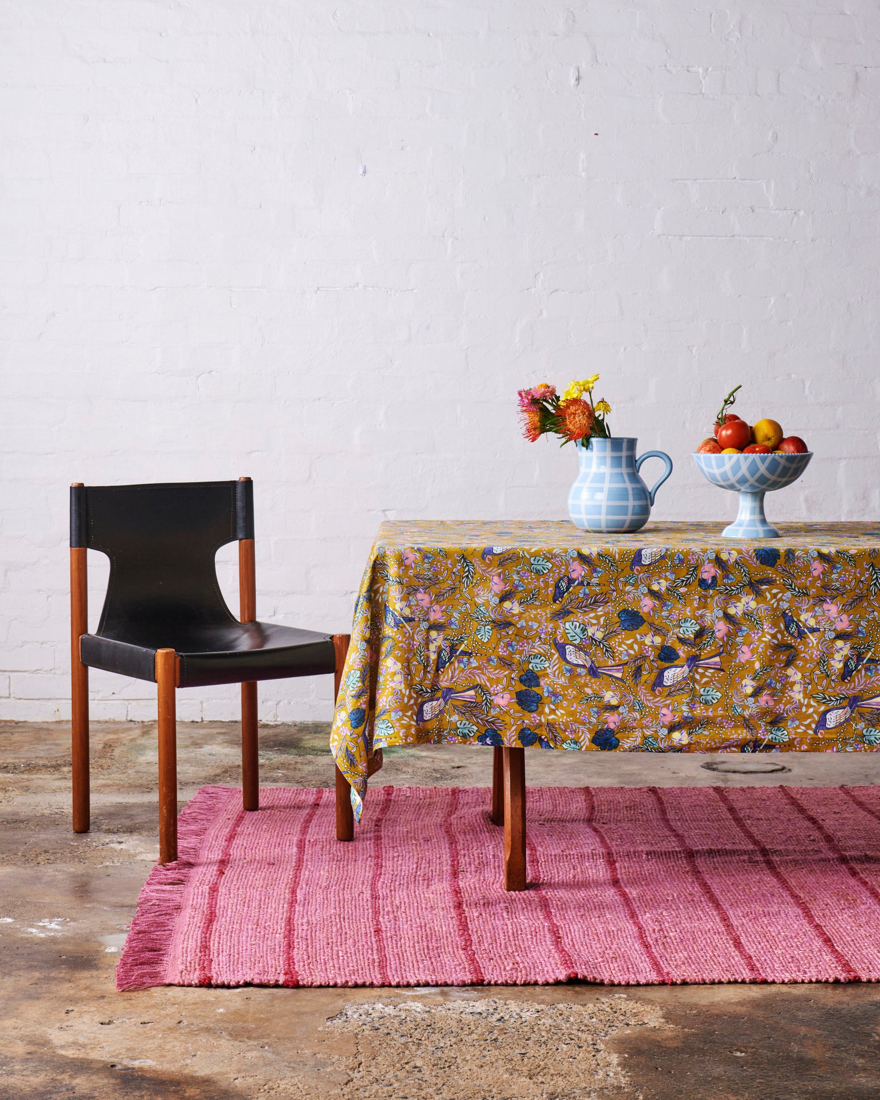 Premium Birds of Paradise Linen Tablecloth - Elegant Floral Design for Dining, Parties & Home Decor - 100% Natural Linen Fabric - Washable & Wrinkle-Resistant - Perfect for Weddings, Holidays & Special Occasions
