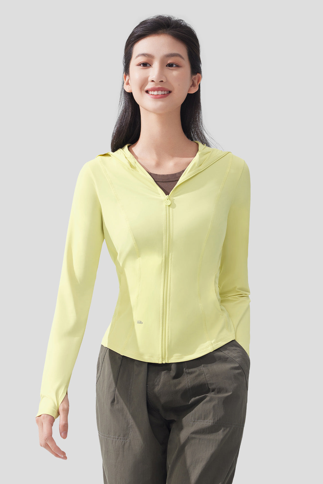 Iceskinny Women's Slim Fit Short Sun Protection Jacket UPF50+ - Lightweight UV Shielding for Outdoor Activities, Hiking & Beach Wear