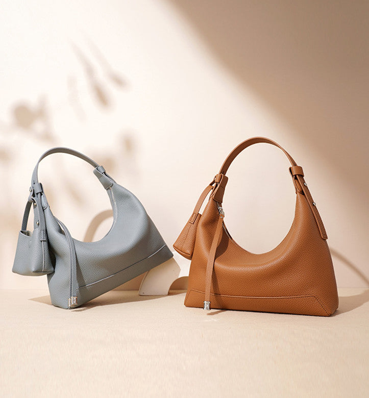 Stylish & Flexible Shoulder Bag for Women & Men - Perfect for Travel, Work, Gym & Everyday Use