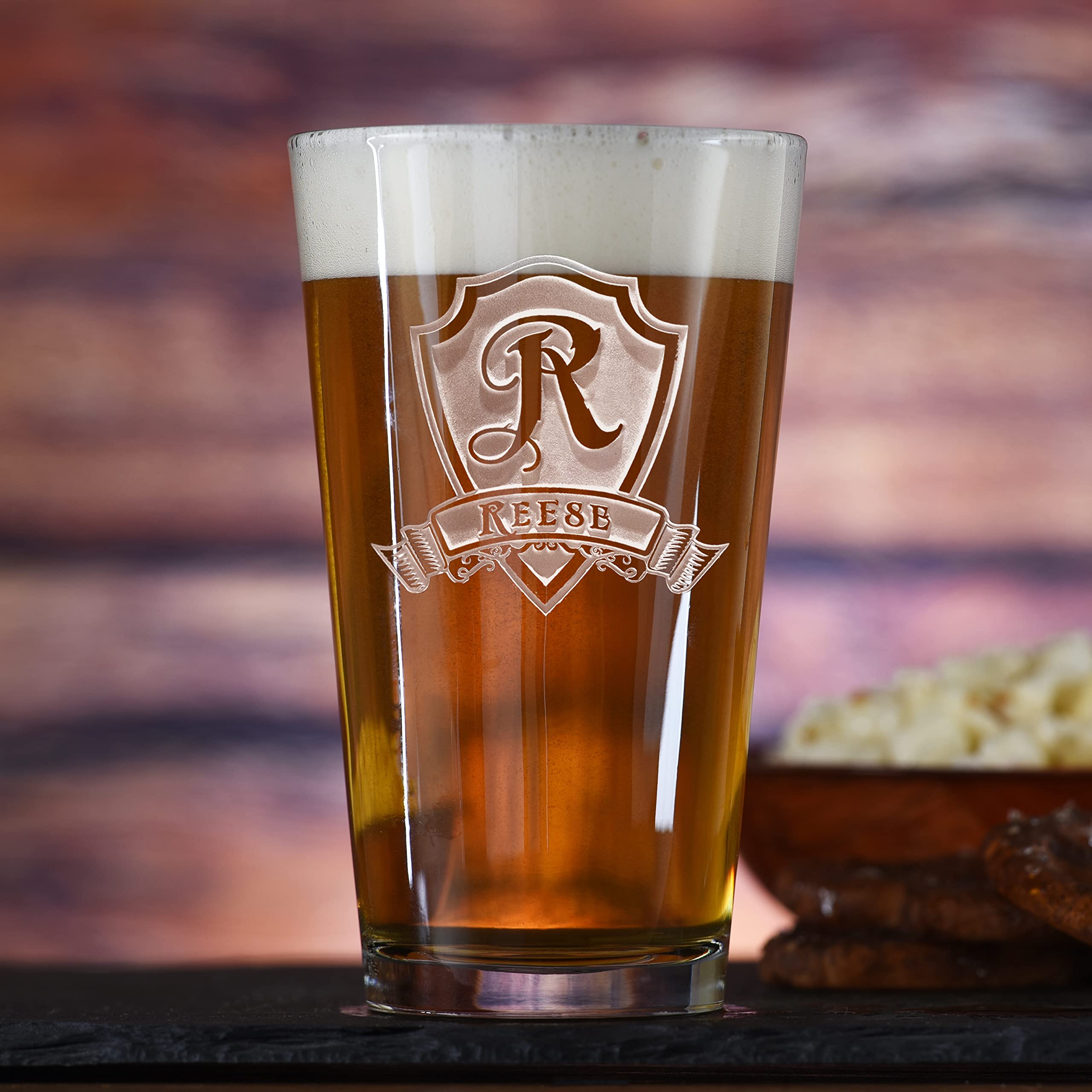 Personalized Growler and Pint Glass Set - Custom Engraved Beer Gift Set for Men - Perfect for Father's Day, Birthday, and Home Bar Decor