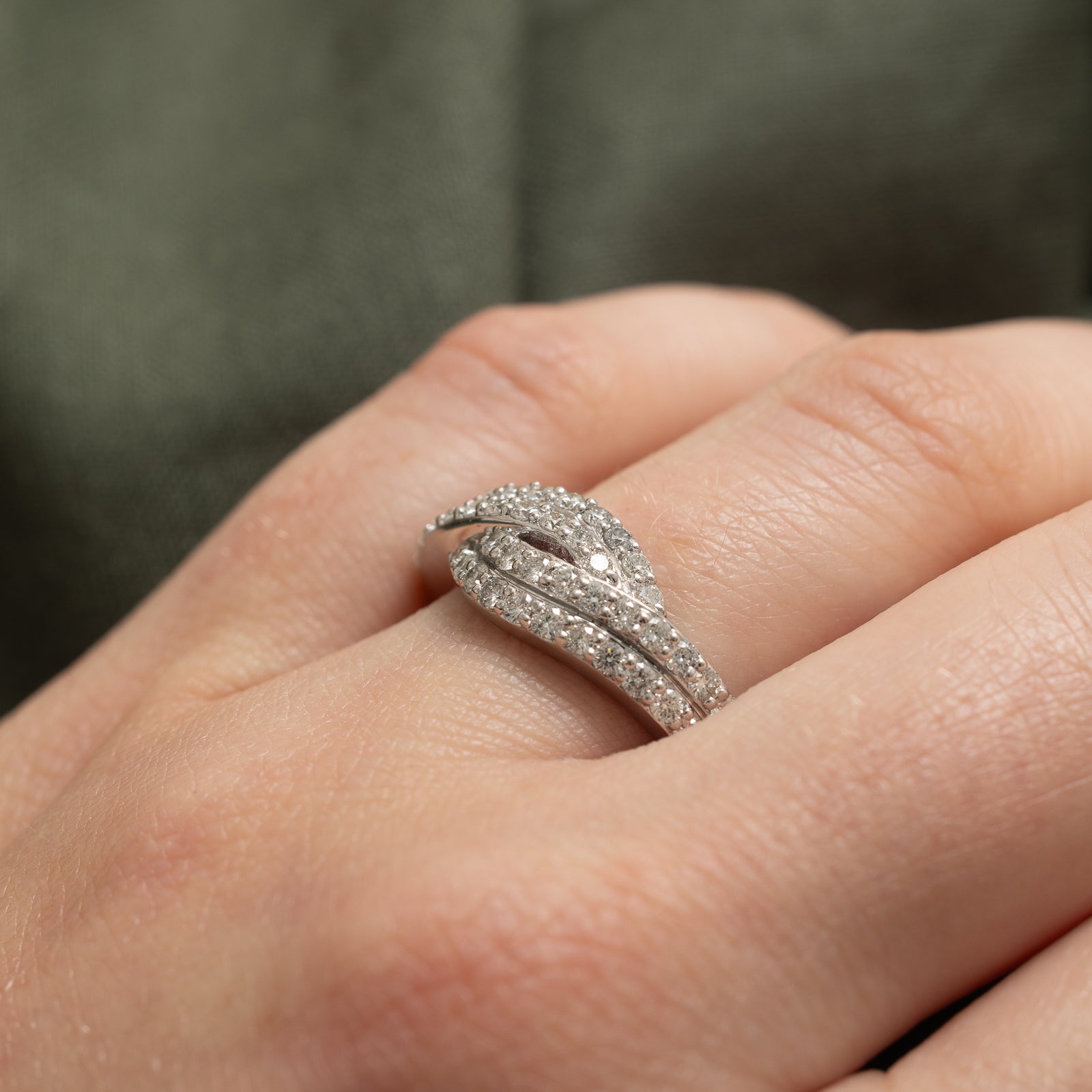 Pave Set Diamond Crossover Ring - 0.74 Carat Total Weight (CTW) - Size 7.25 - Elegant Wedding Band, Anniversary Gift for Her, Perfect for Bridal Jewelry & Special Occasions