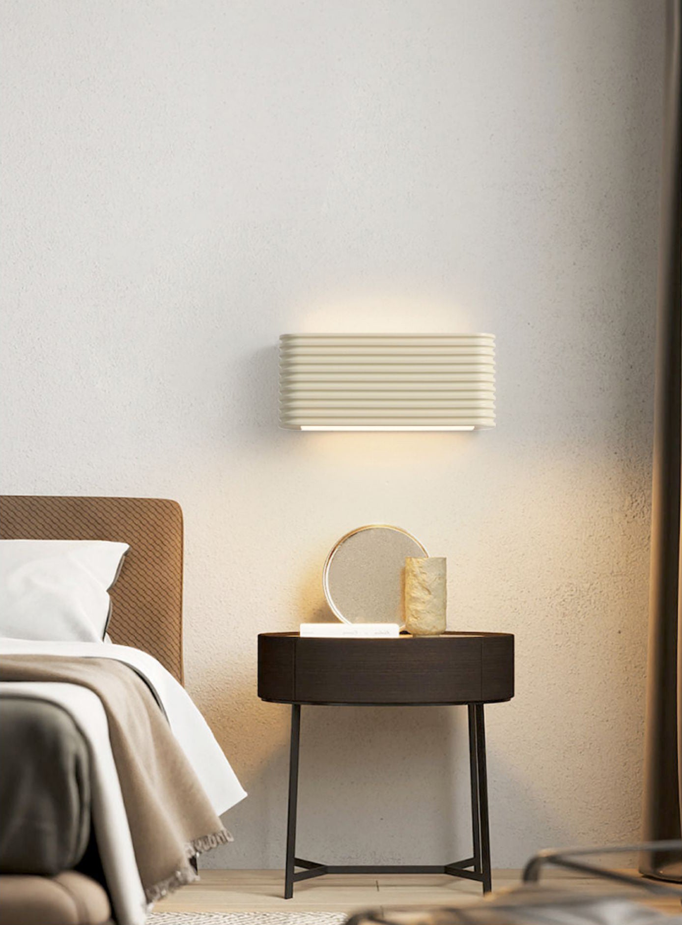 Modern Dresscode Wall Sconce Light Fixture - Plug-in or Hardwired Indoor/Outdoor Wall Lighting for Living Room, Bedroom, Patio & Hallway