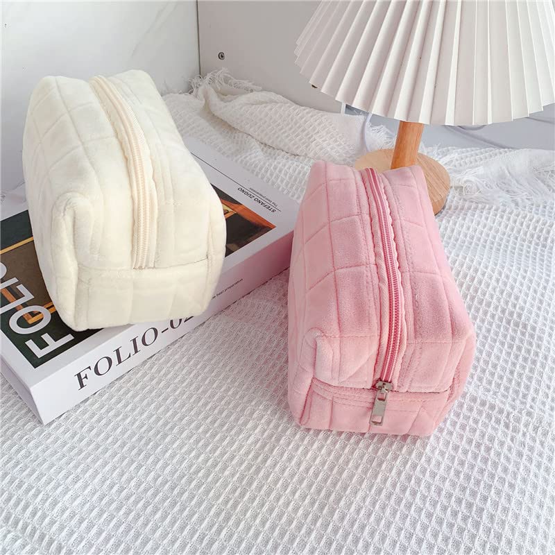 Cute Plush Checkered Makeup Bag for Women - Large Zipper Cosmetic Travel Organizer, Portable Toiletry Bag with Multi-Functional Storage for Brushes & Essentials | Perfect for Travel, Gym & Daily Use