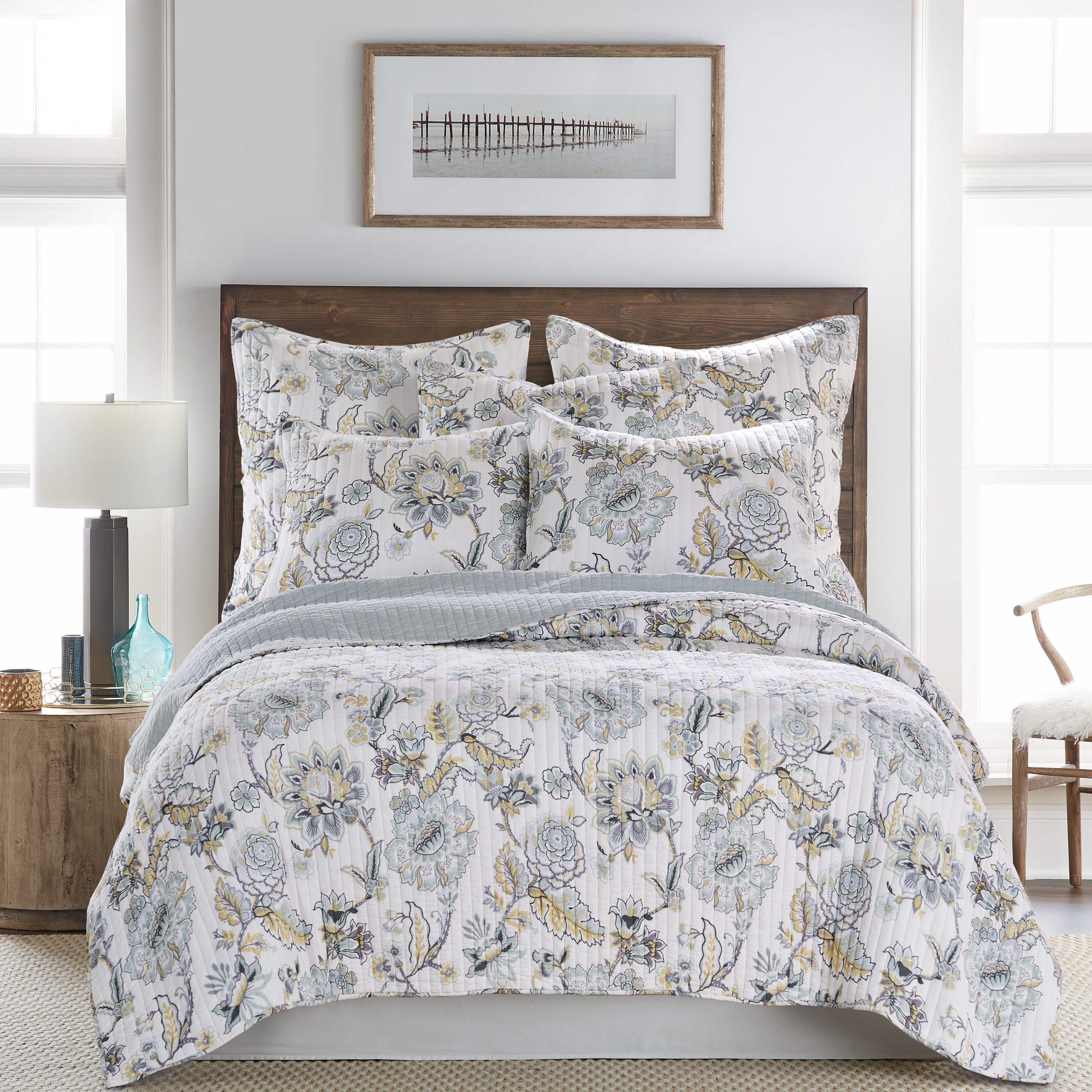 Ophelia Queen Size Quilt Set - 3 Piece Bedding Comforter with Pillow Shams, Soft Microfiber for All Seasons - Perfect for Master Bedroom, Guest Room & Cozy Home Decor