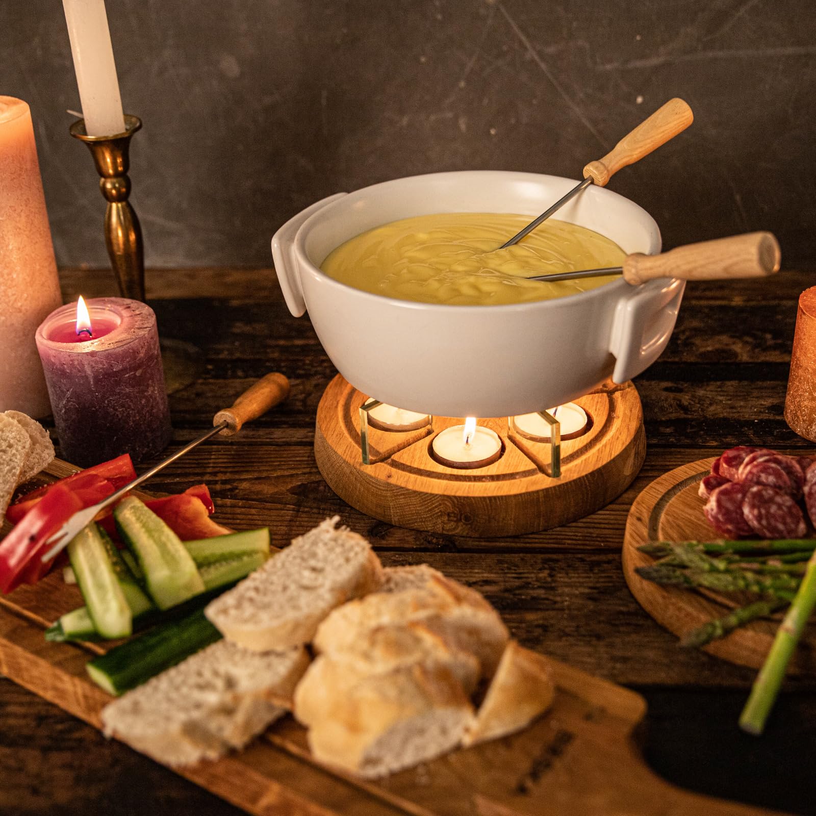 Boska Twinkle Cheese Fondue Pot Set - 4-Person Electric Fondue Maker for Chocolate, Meat & Cheese - Perfect for Weddings, Housewarming Gifts & Family Gatherings - Includes Fondue Sticks for Easy Serving - Ideal for Romantic Dinners & Party Entertaining