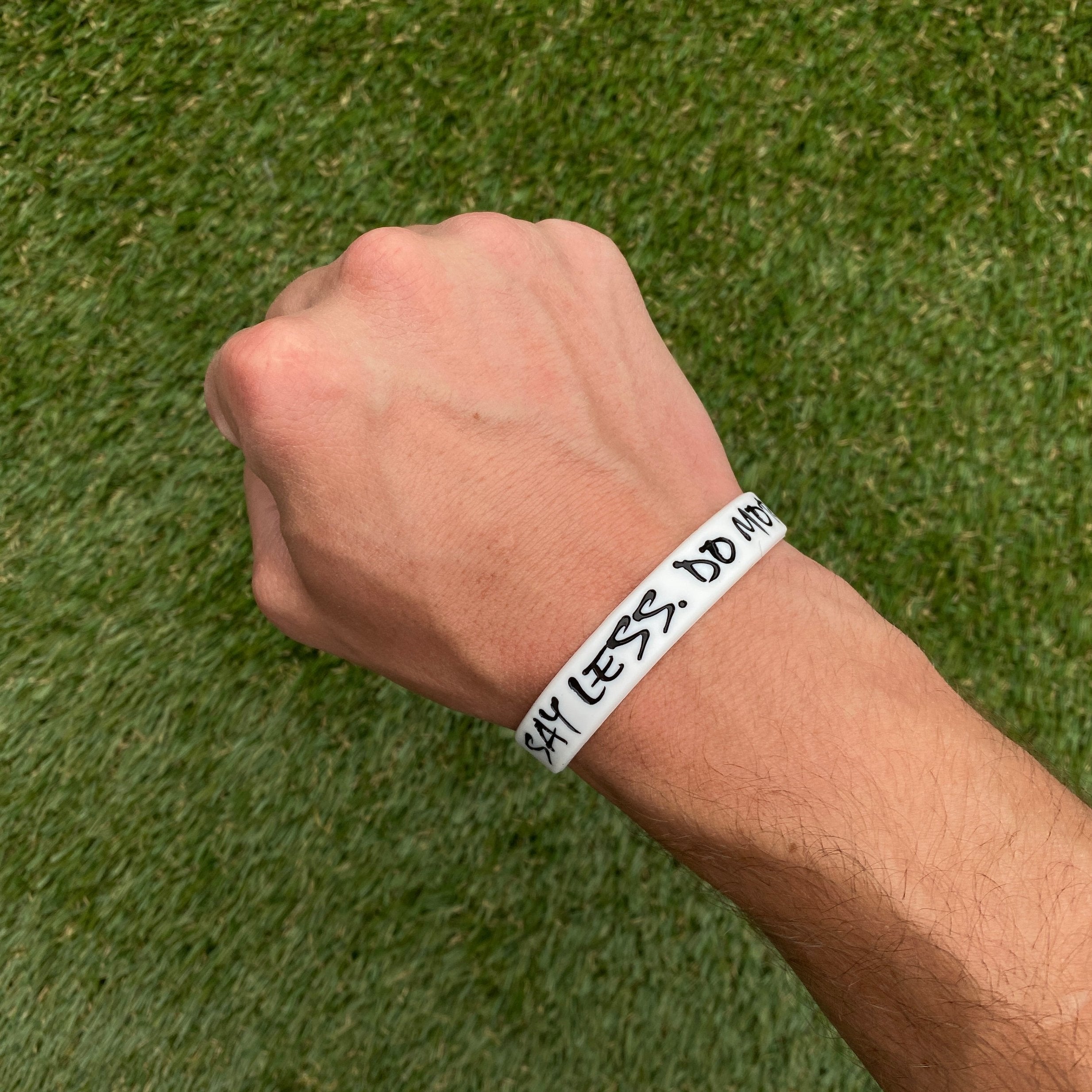 Motivational Wristband - SAY LESS. DO MORE. - Inspirational Silicone Bracelet for Fitness, Workouts & Daily Motivation - Perfect for Gym, Running & Goal Setting