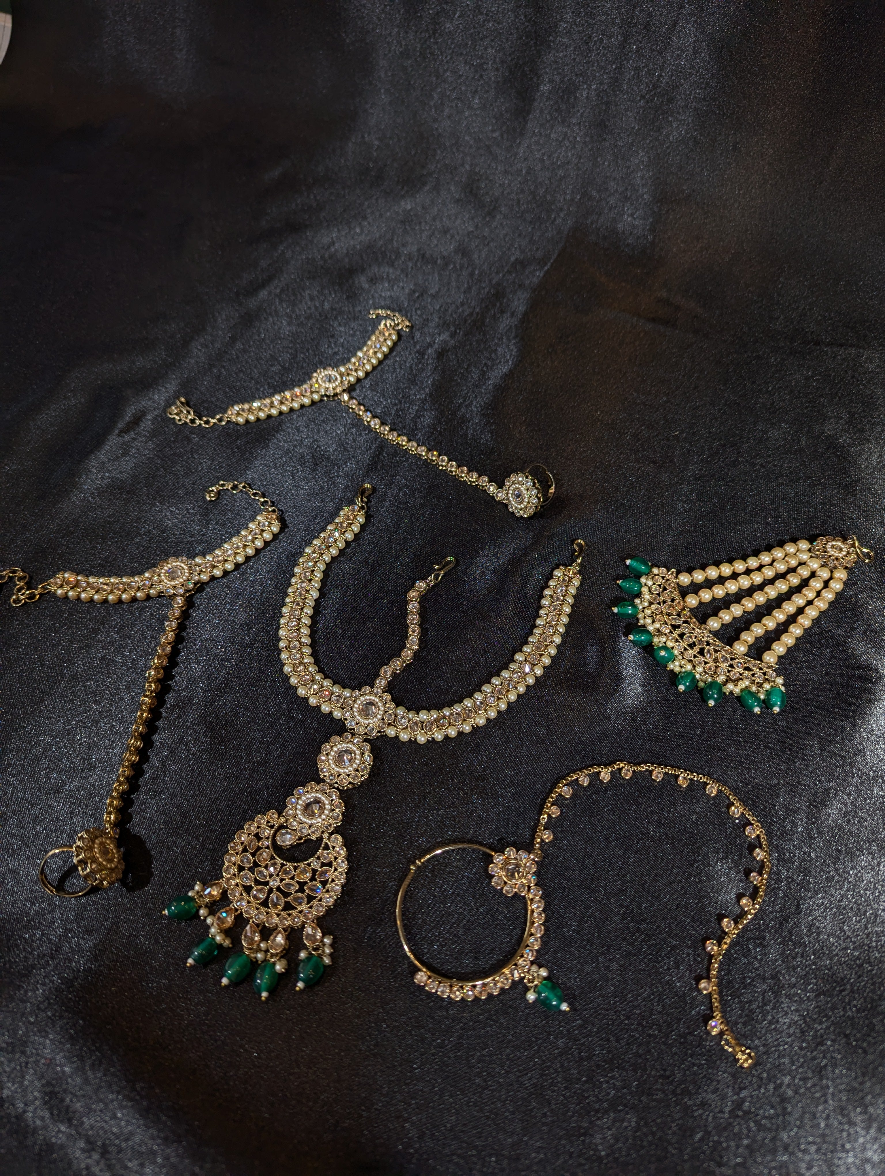 Aditi Bridal Polki Jewelry Set - Traditional Indian Kundan Necklace, Earrings & Maang Tikka Set for Weddings, Parties & Special Occasions