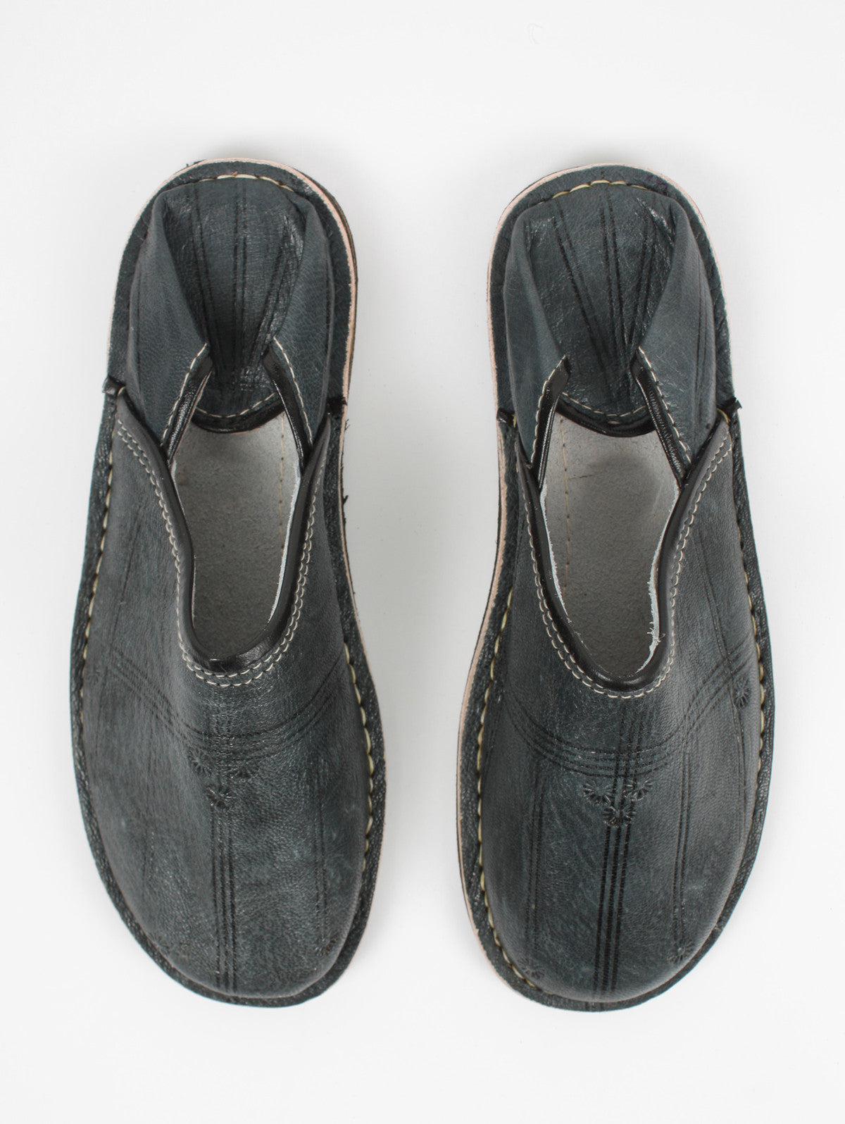 Authentic Moroccan Berber Babouche Slippers - Soft Leather Grey House Shoes for Men & Women | Perfect for Home, Lounge & Cultural Fashion
