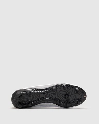FILA Men's Era White/Black Football Cleats - Lightweight Soccer Shoes for Men with Enhanced Traction - Perfect for Training, Matches & Turf Play