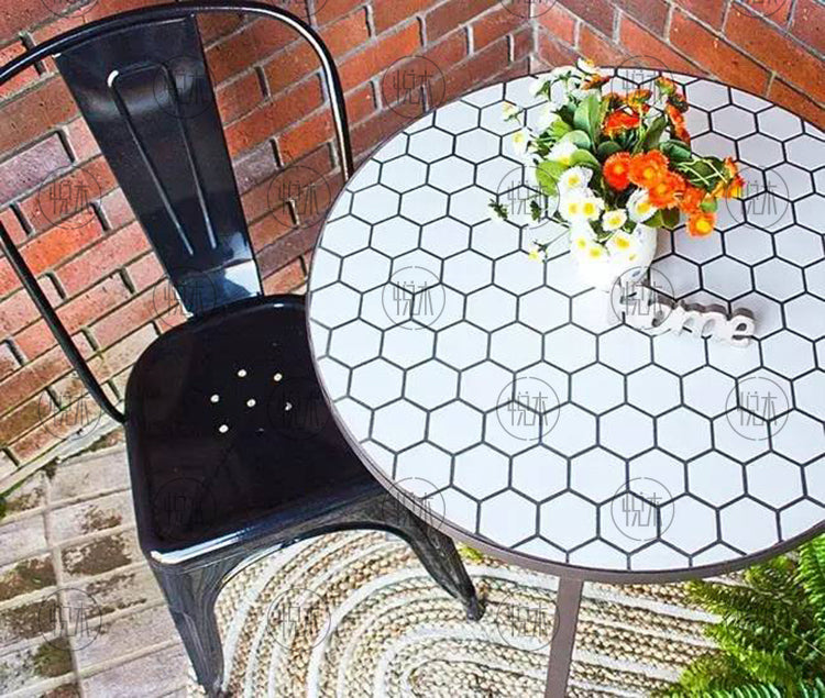Nordic Scandinavian Iron Dining Chair - Modern Industrial Style Metal Chair for Kitchen, Dining Room, Cafe & Restaurant Decor