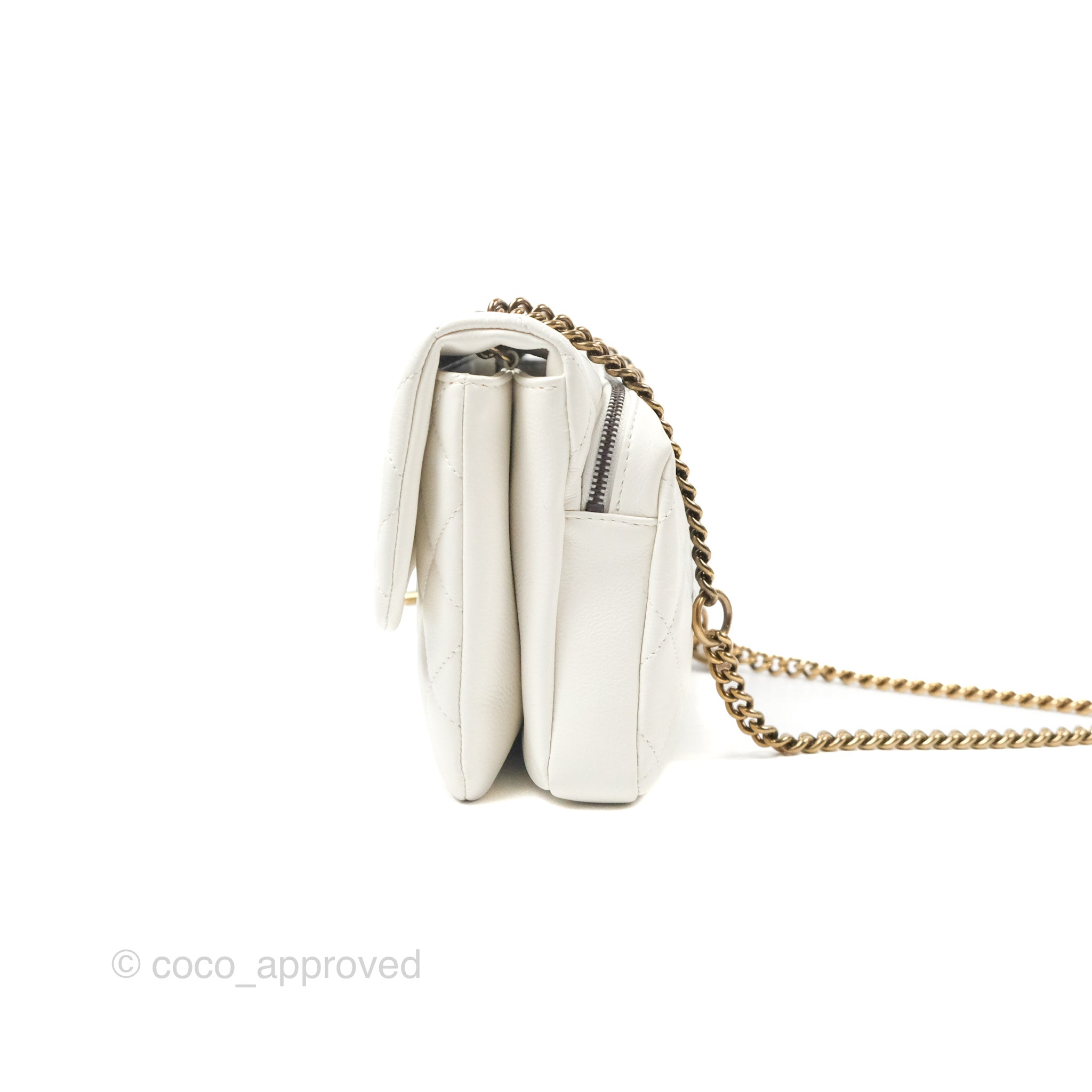 Chanel CC Crown Flap Bag in White Calfskin with Antique Gold Hardware - Luxury Crossbody Purse for Women, Perfect for Evening Events & Date Nights